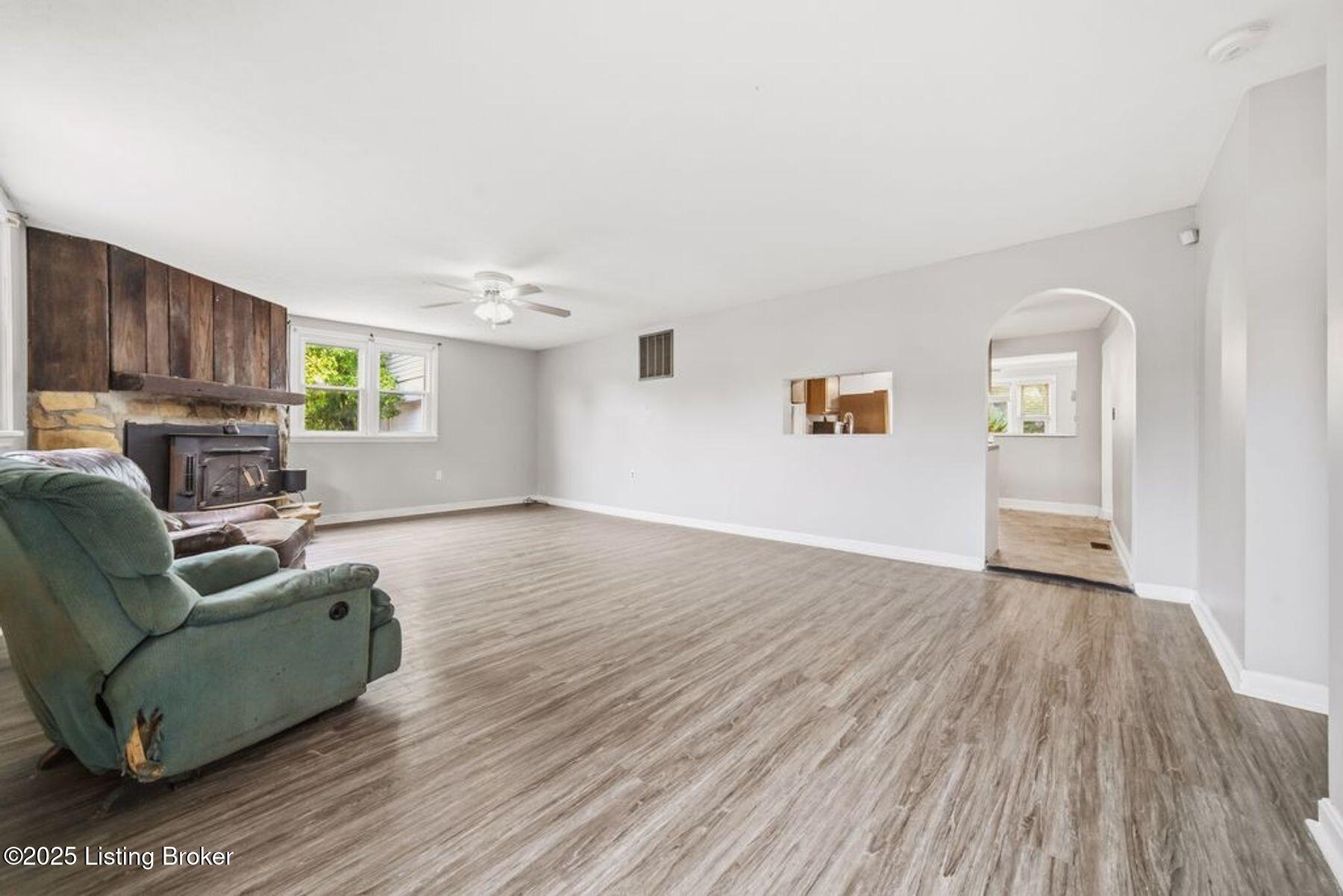 7700 Rosemary Ln