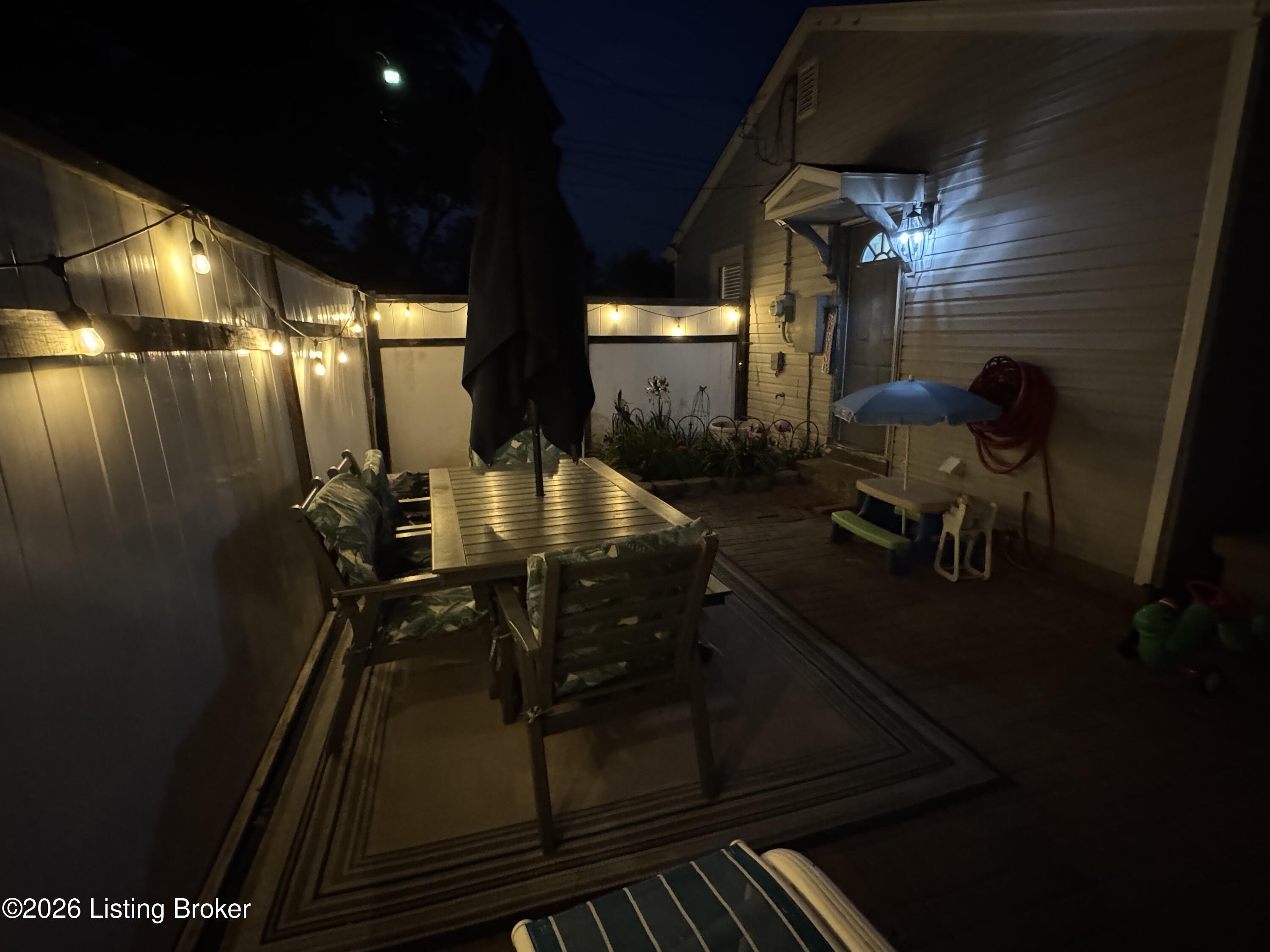 201 Meadowview Dr