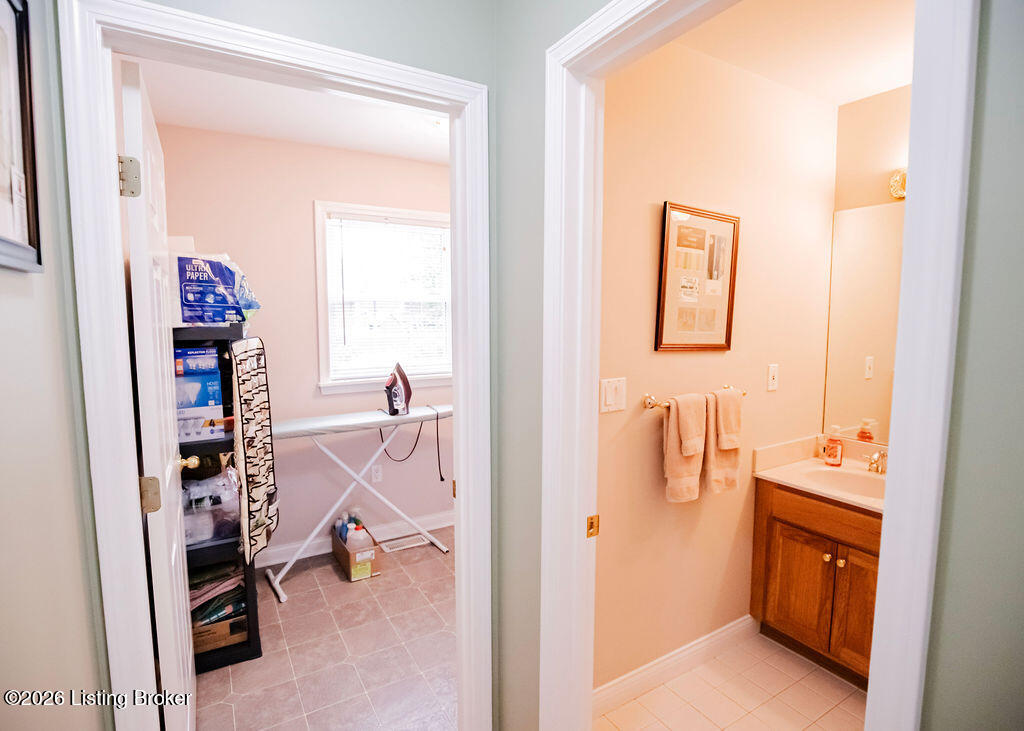 6314 Faris Way