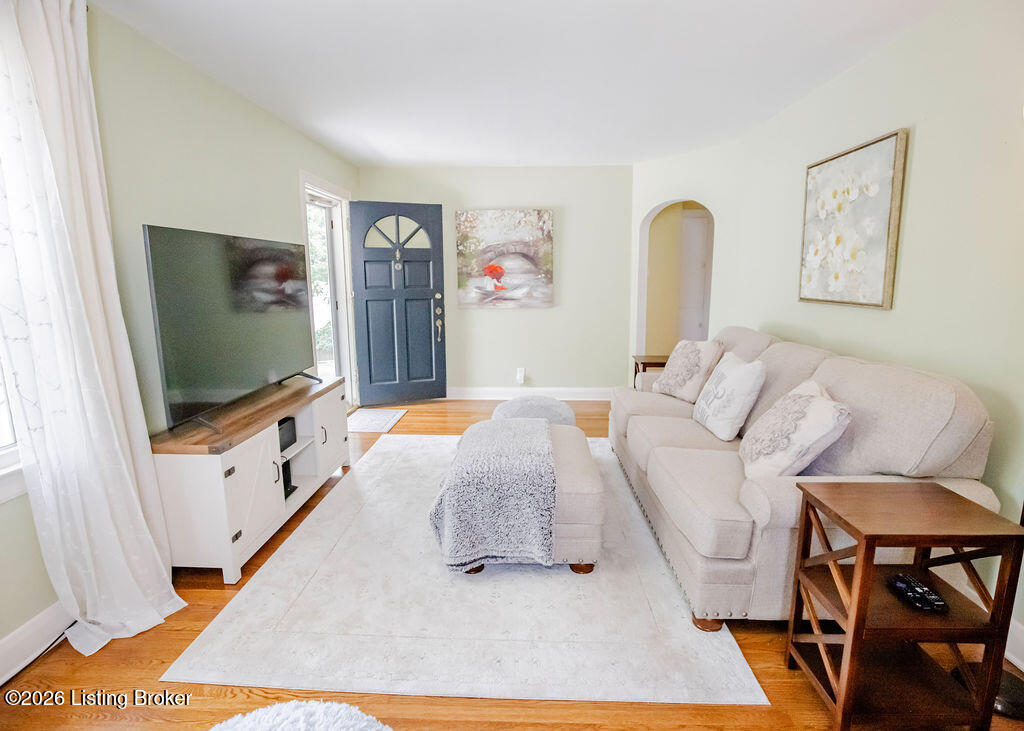 1122 Willow Ave
