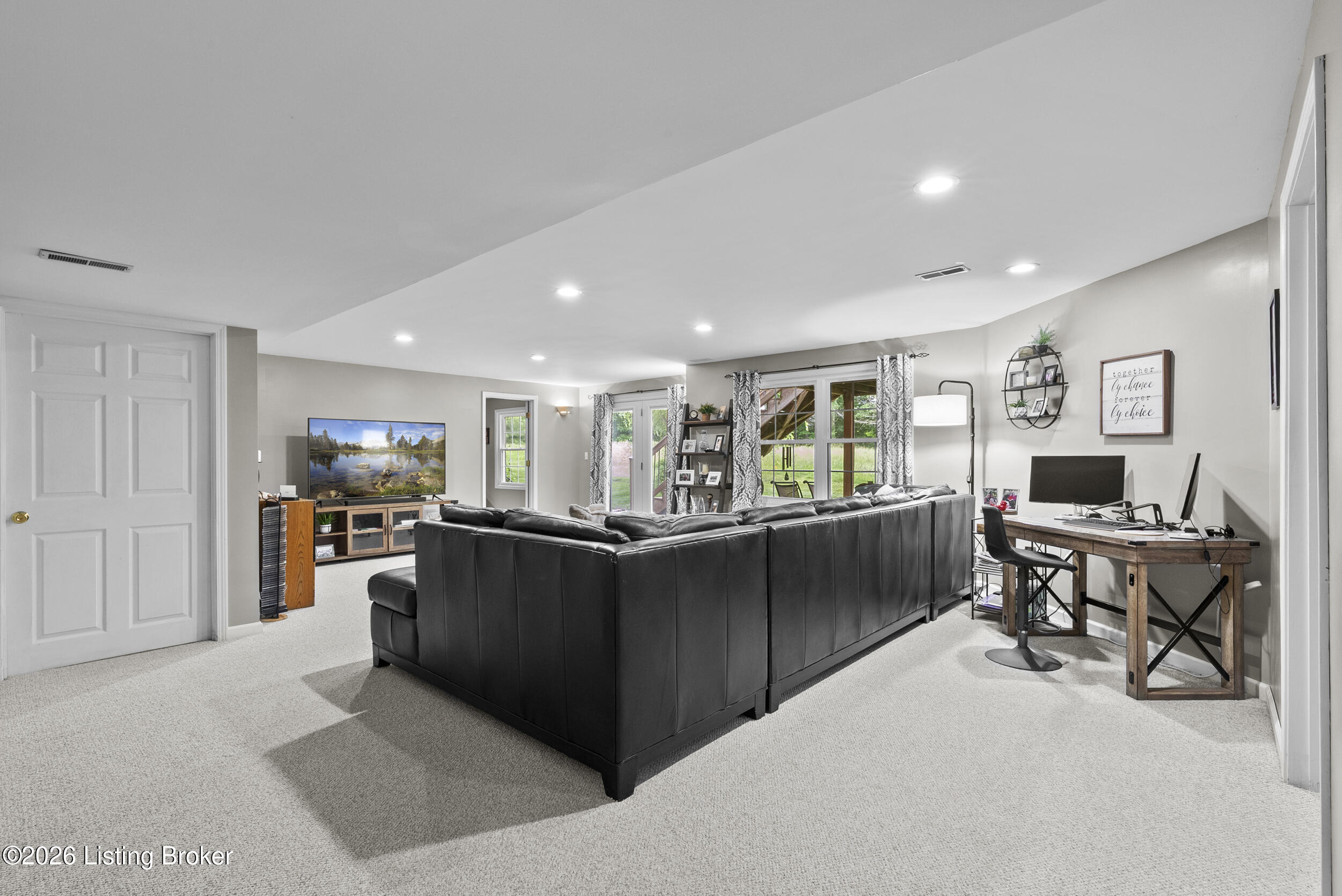 1315 Crosstimbers Dr