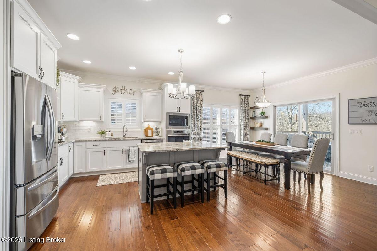 115 Locust Park Pl