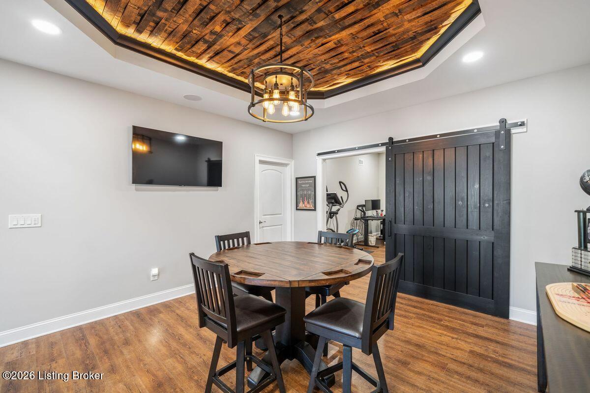 115 Locust Park Pl