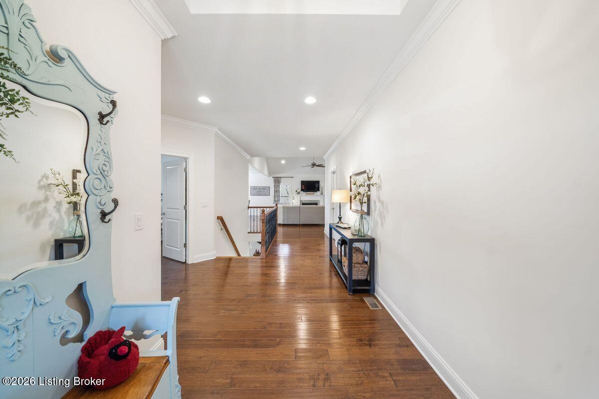 115 Locust Park Pl