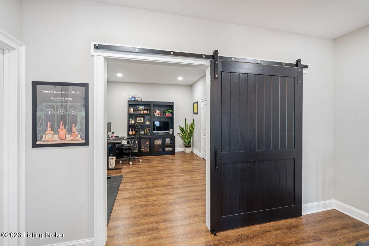 115 Locust Park Pl