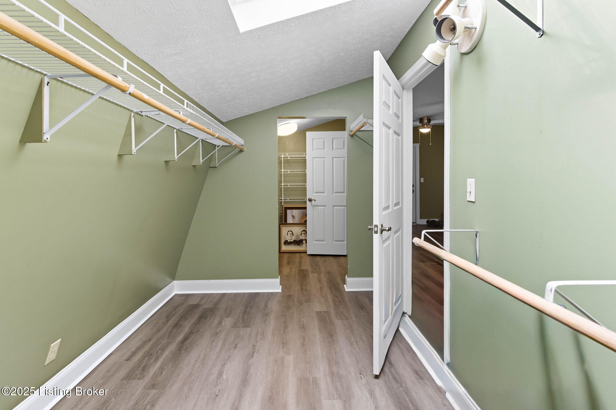 303 Quartermouse Rd