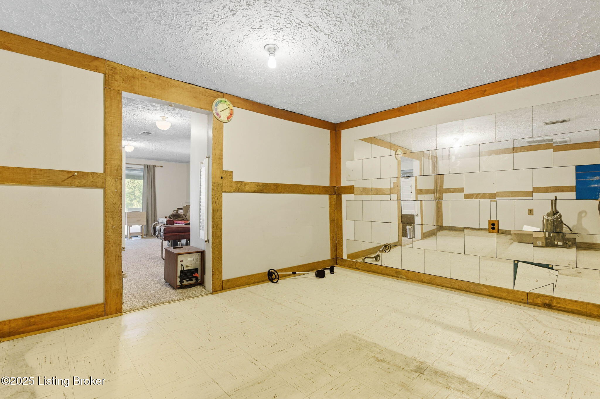 303 Quartermouse Rd