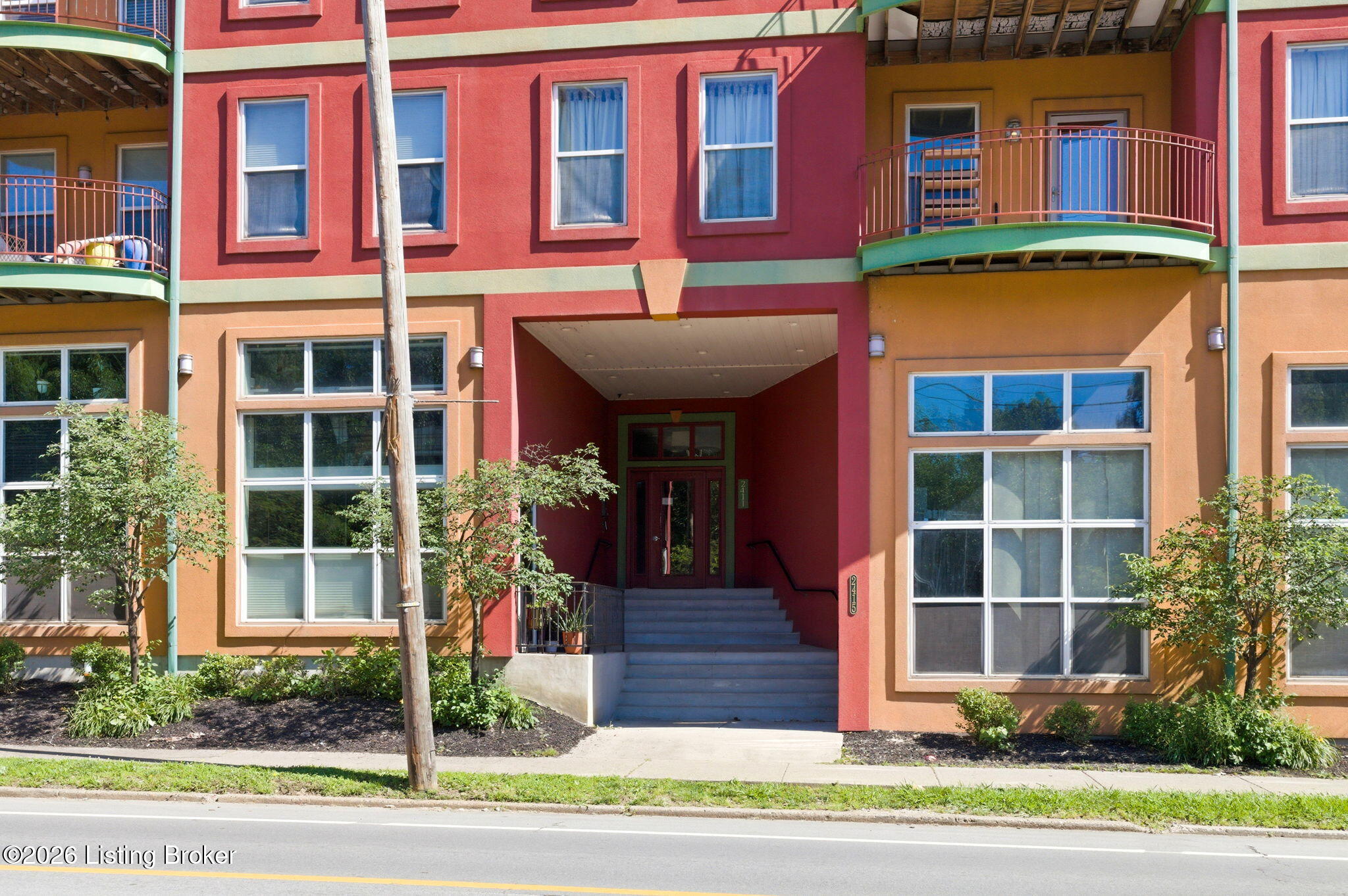 2411 Brownsboro Rd 301
