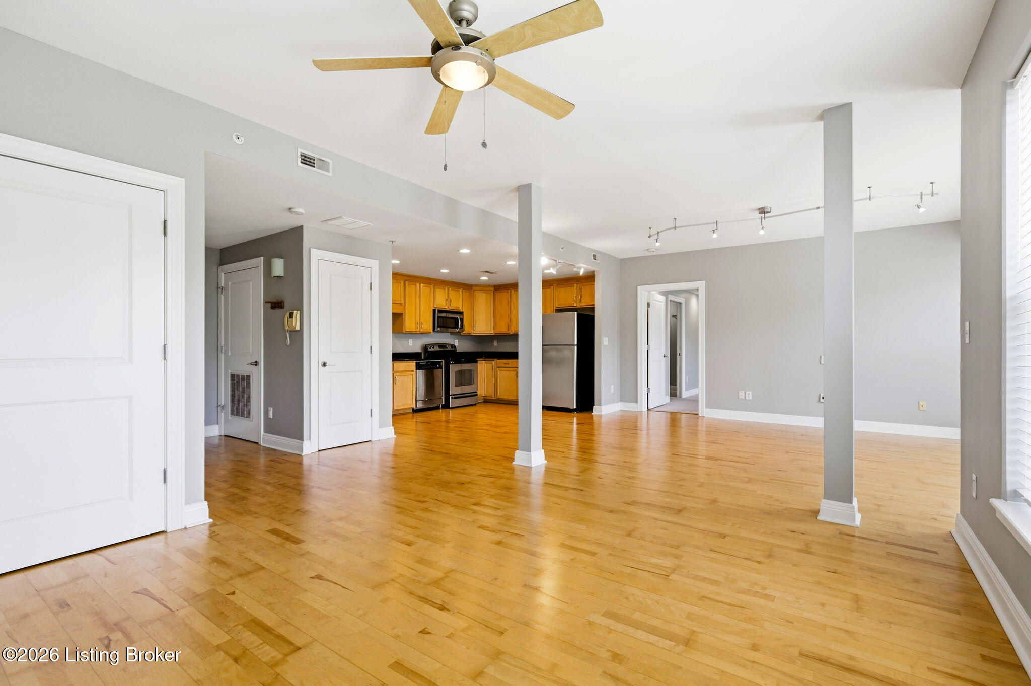 2411 Brownsboro Rd 301