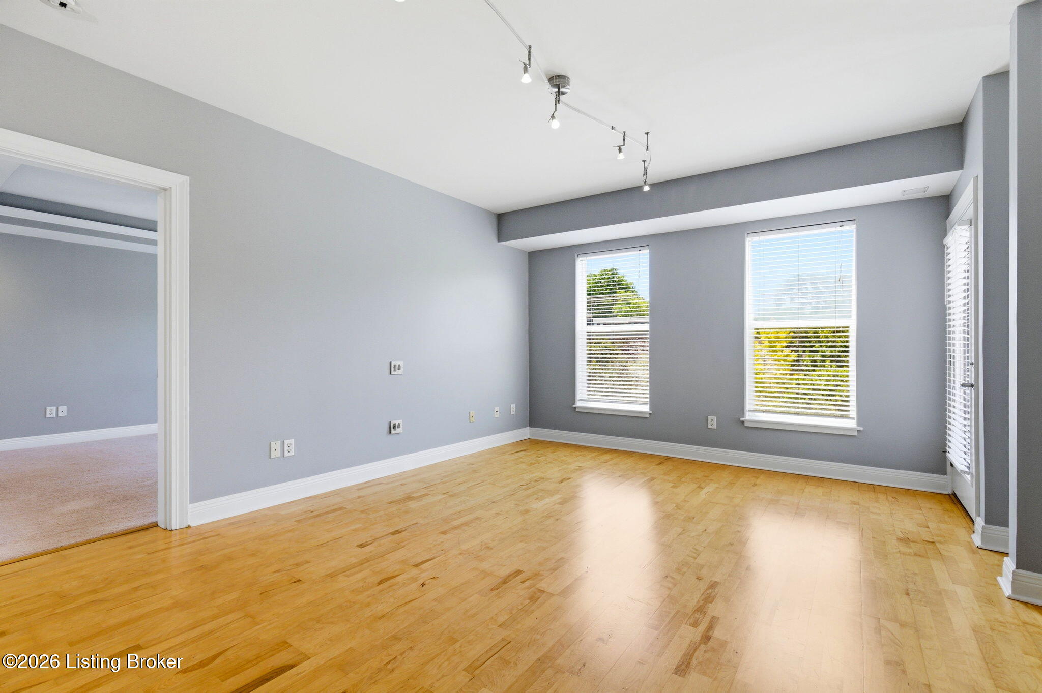 2411 Brownsboro Rd 301