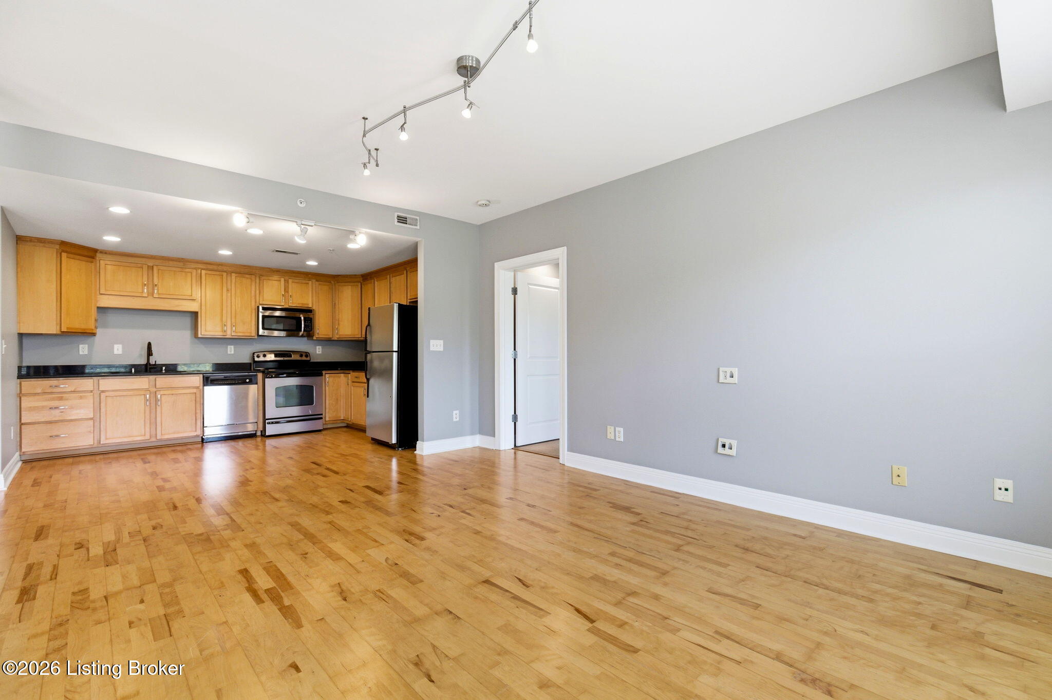 2411 Brownsboro Rd 301