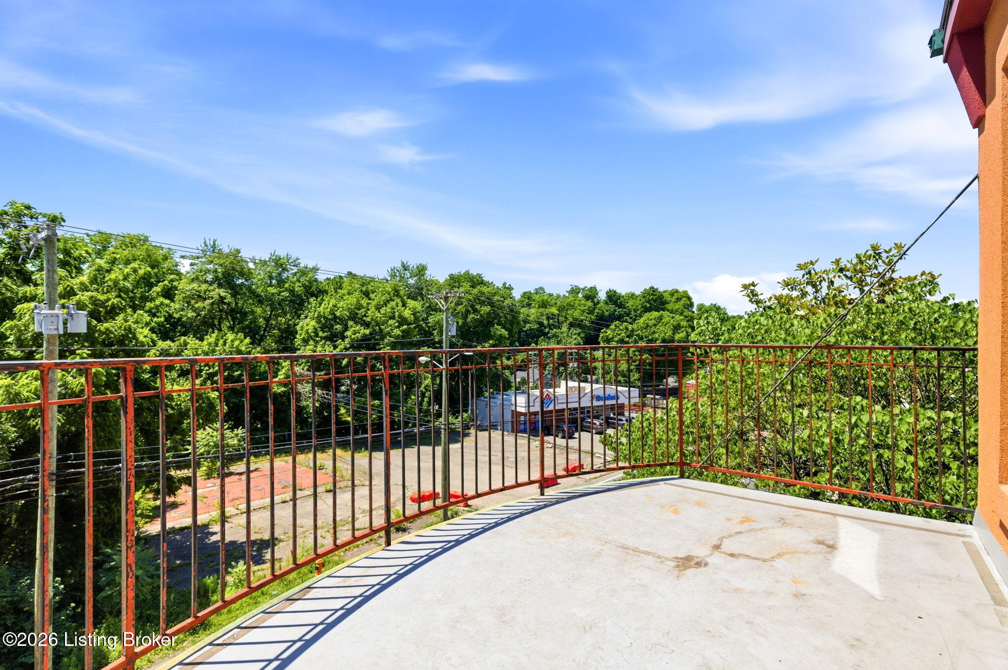2411 Brownsboro Rd 301