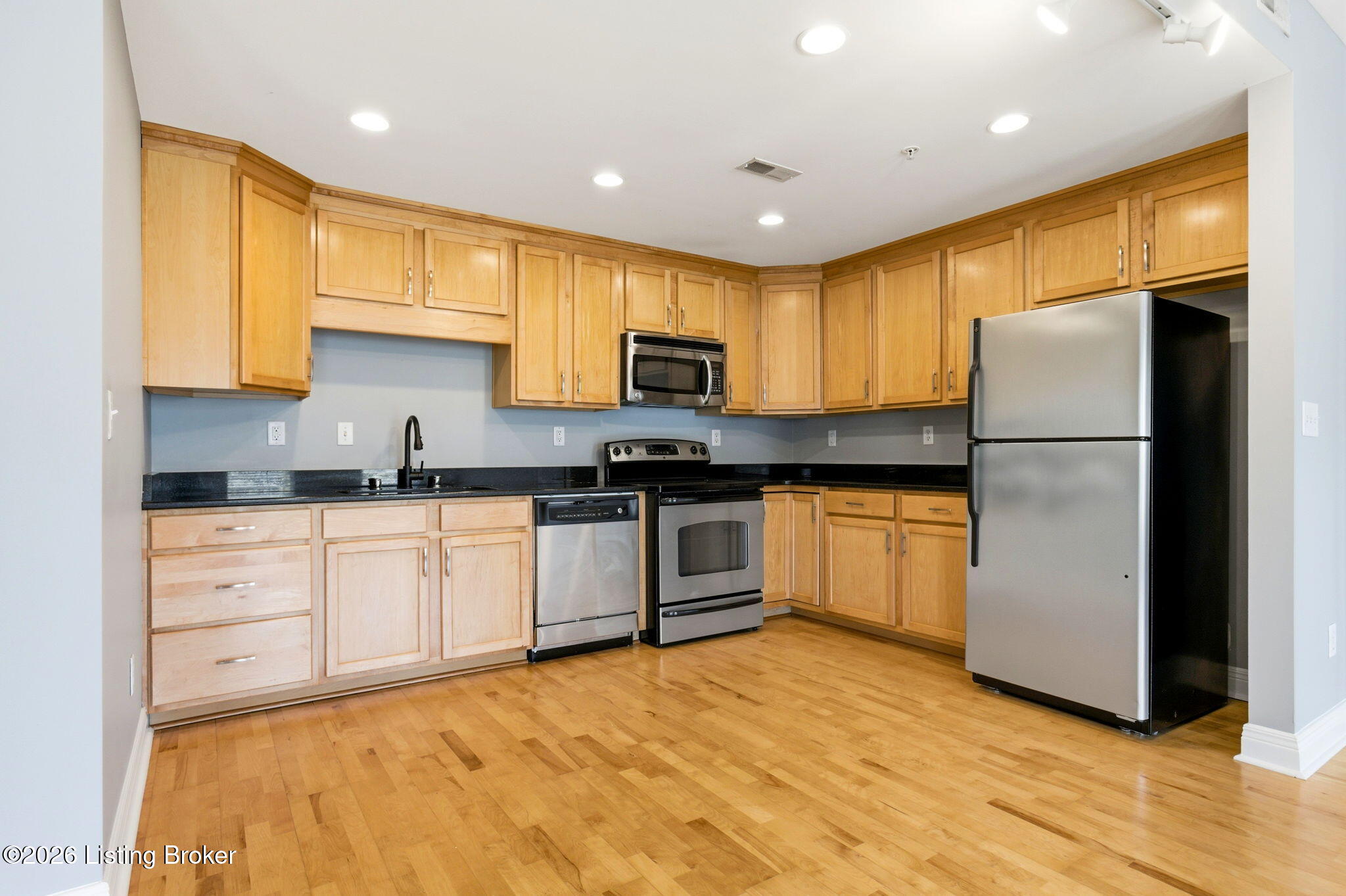 2411 Brownsboro Rd 301