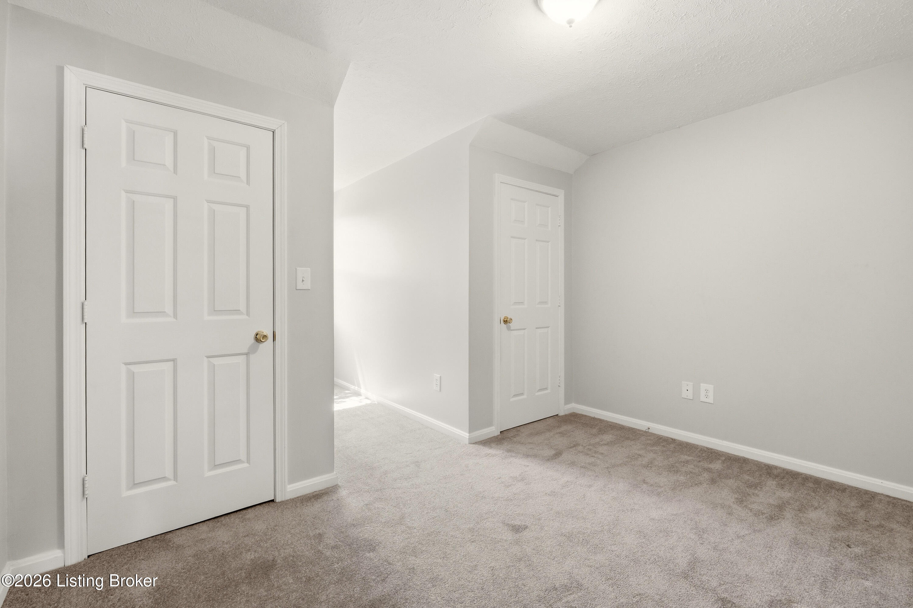 4445 Southbridge Ct