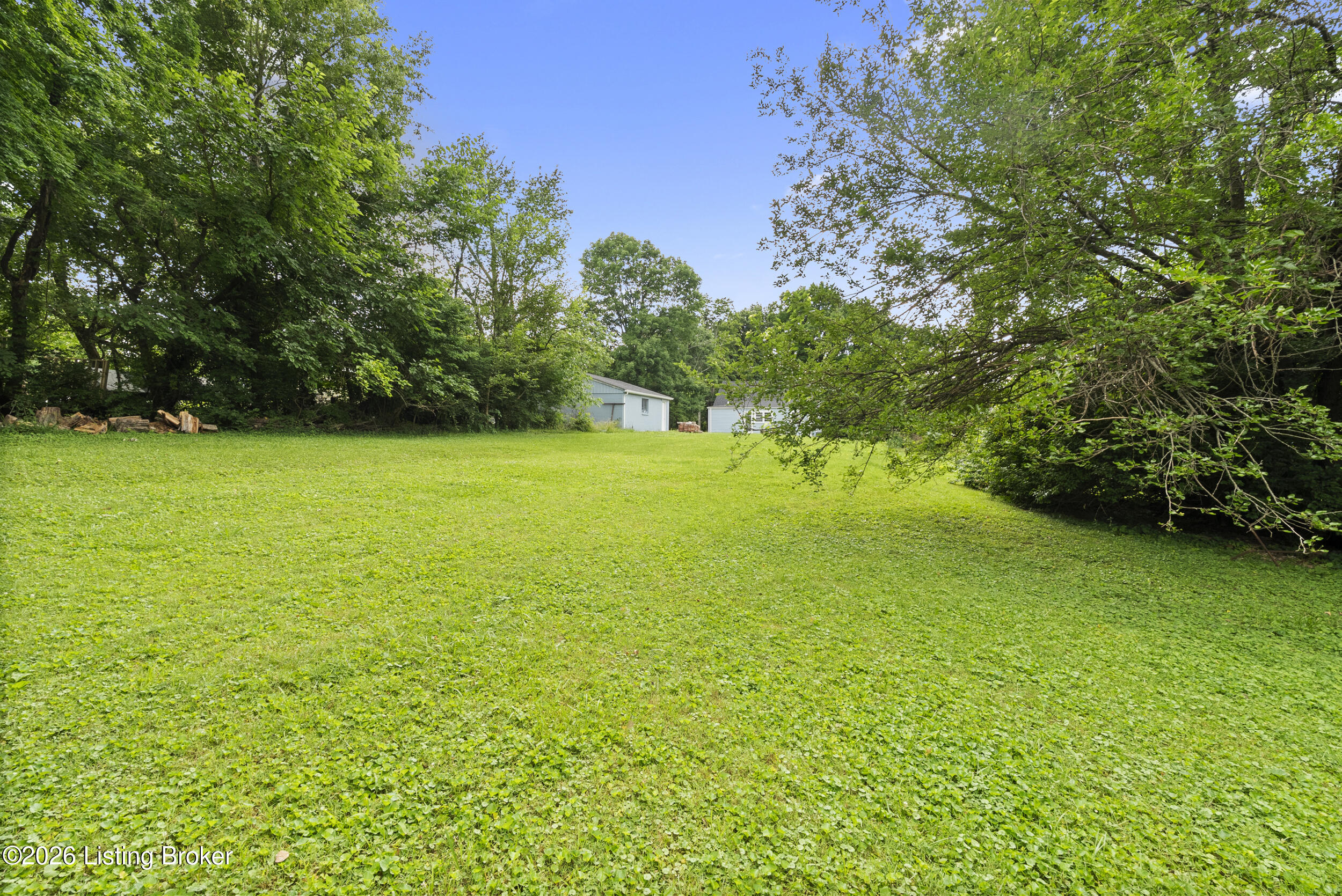 8809 Maple Rd