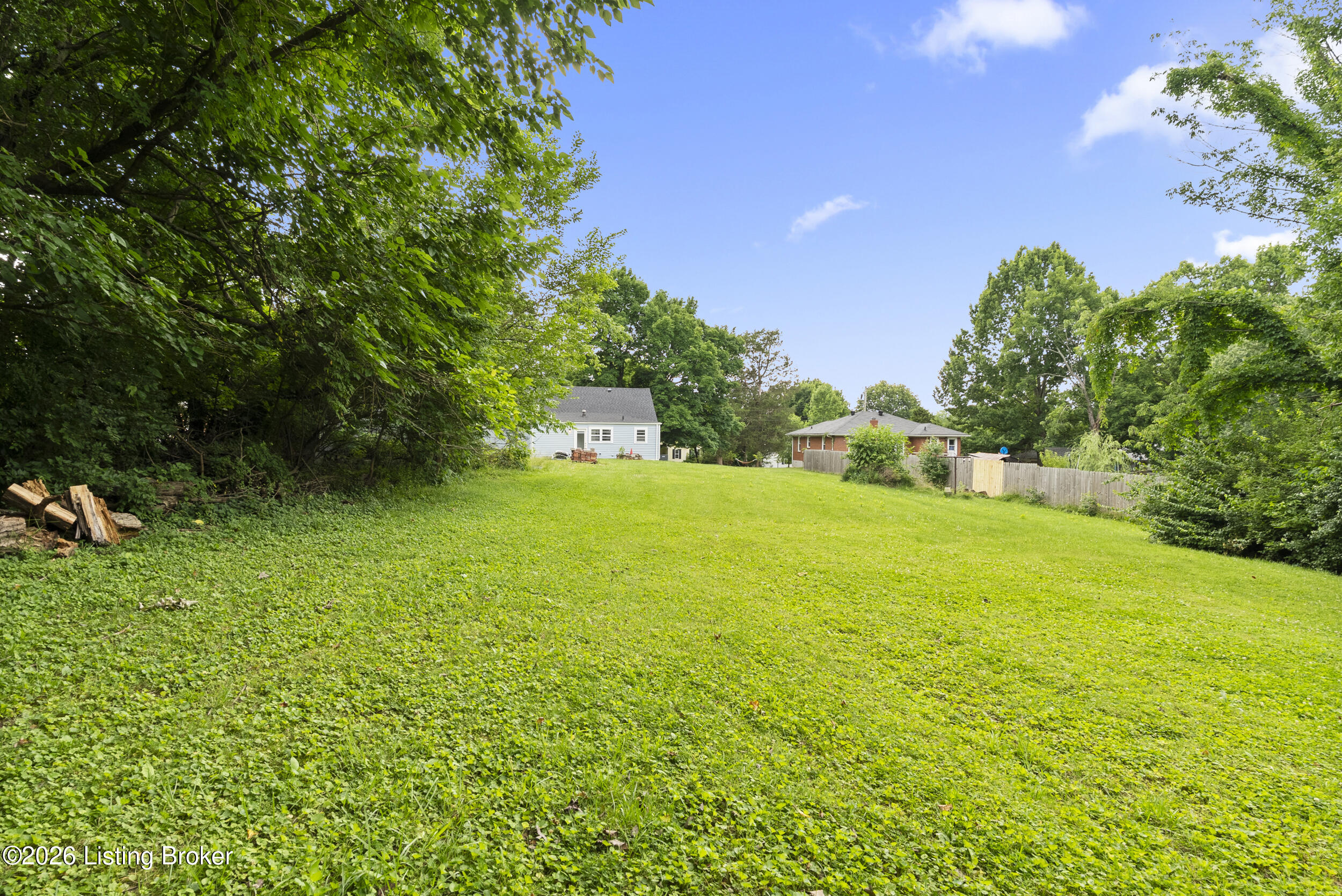 8809 Maple Rd