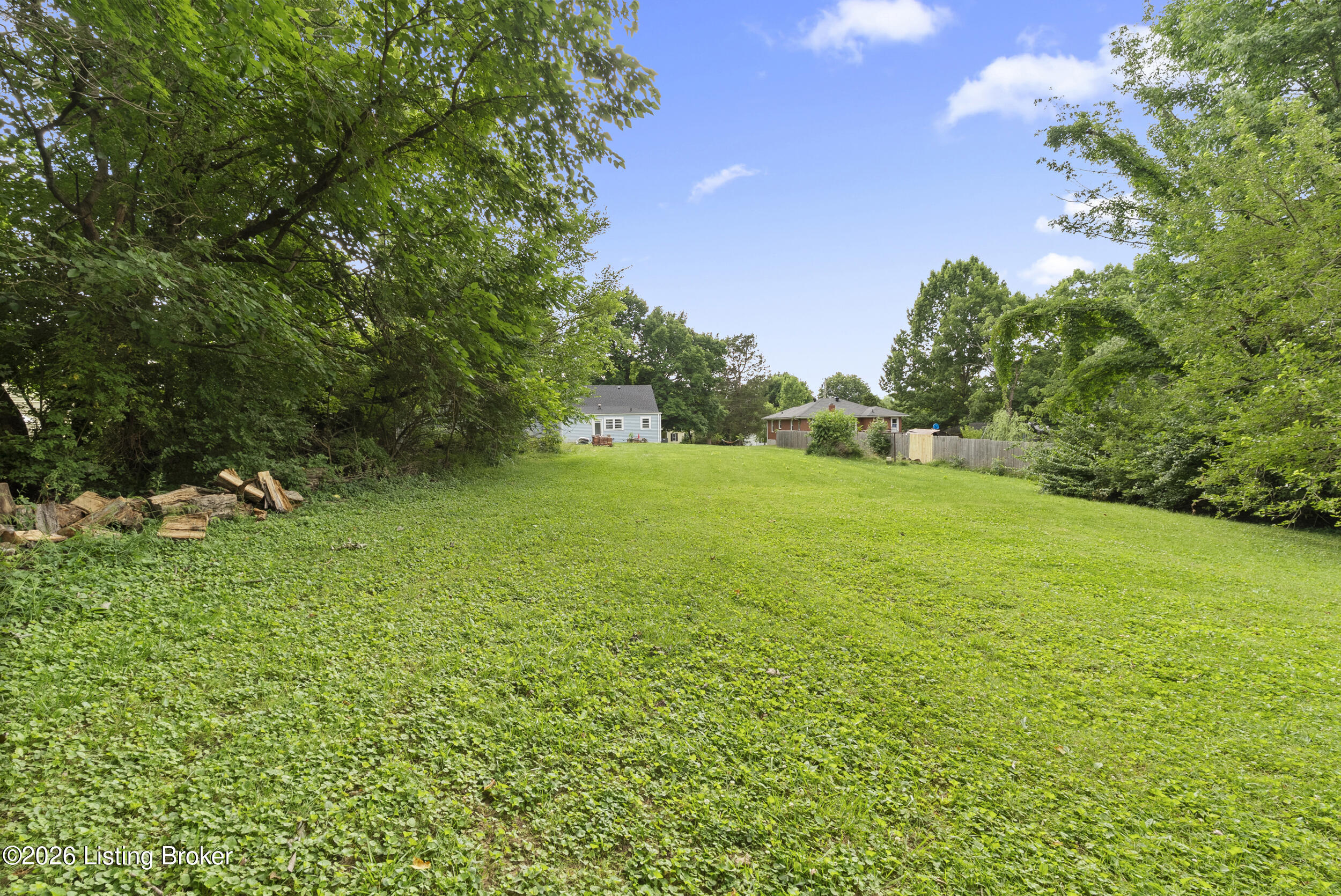 8809 Maple Rd