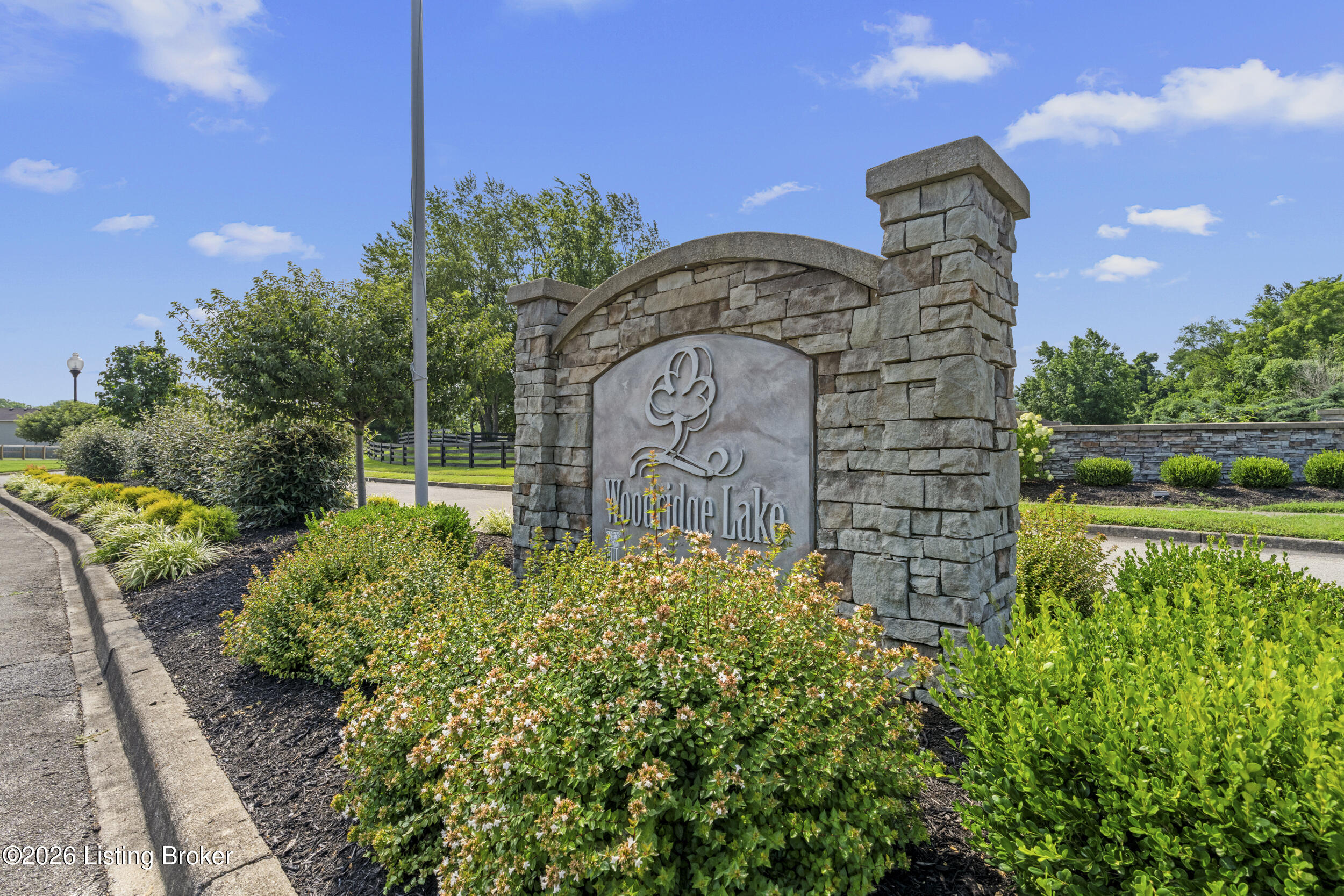 5011 Woodridge Lake Blvd