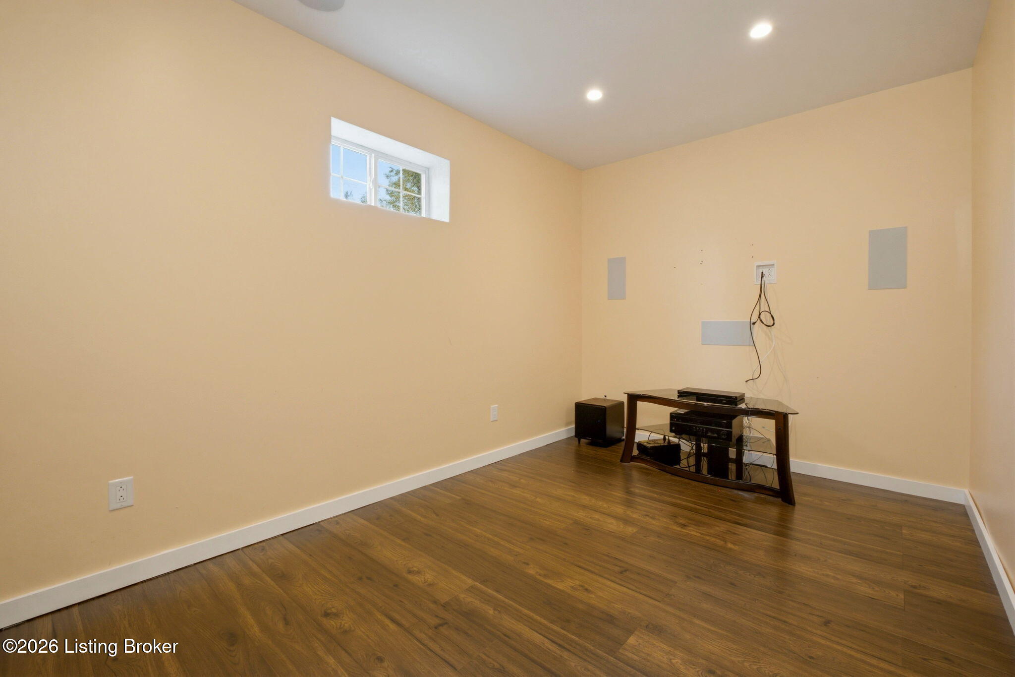 421 Golden Wing Rd