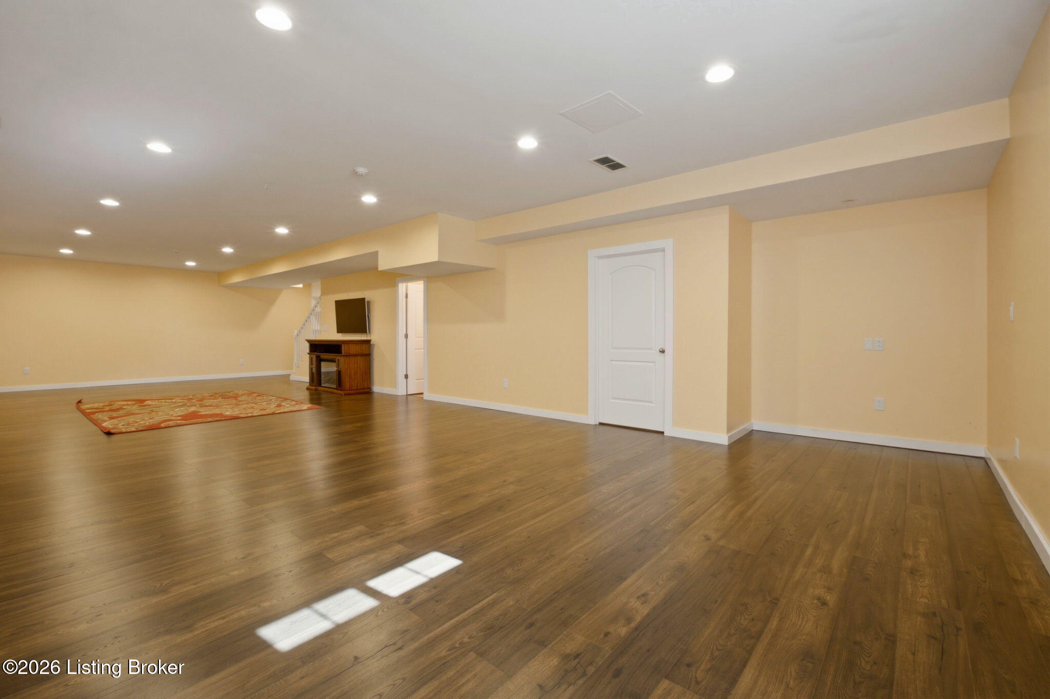 421 Golden Wing Rd