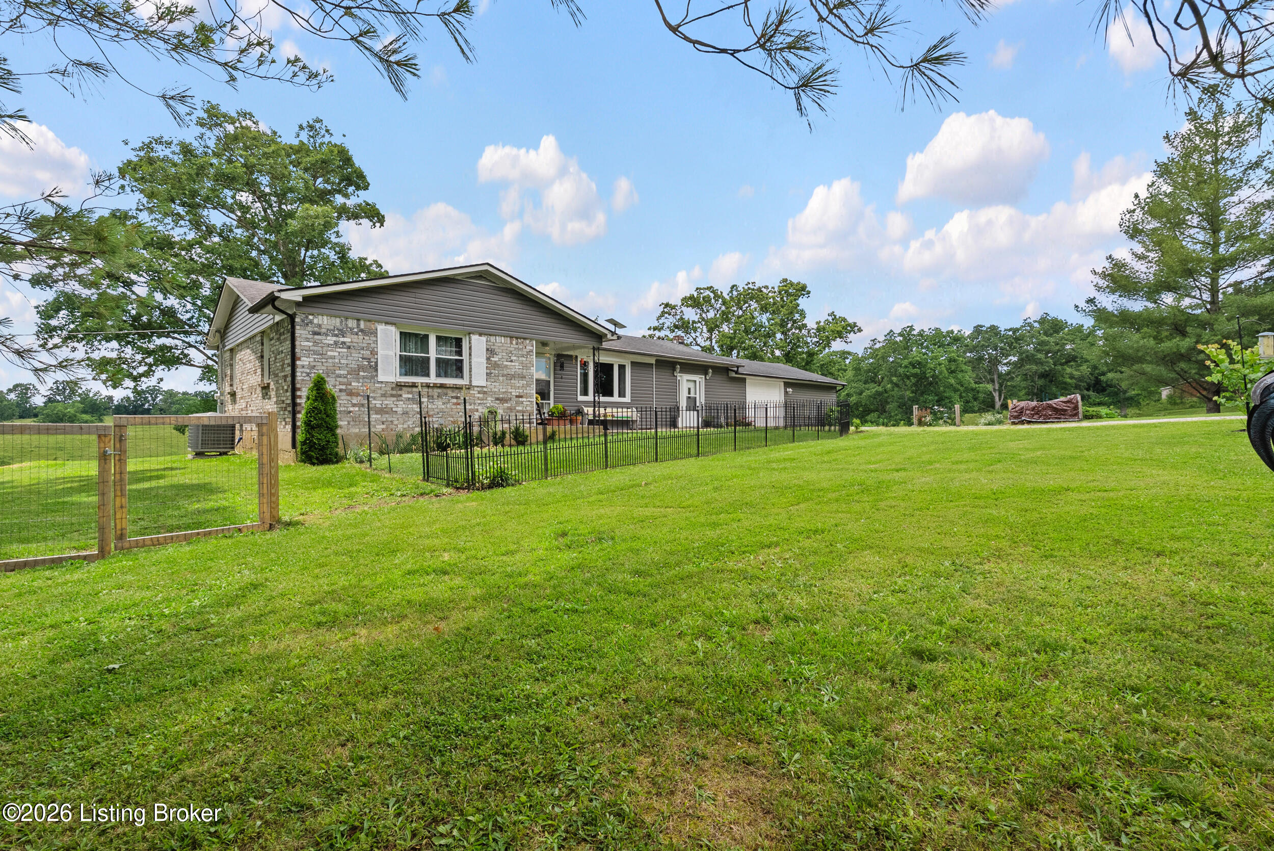 1012 Palmer Rd