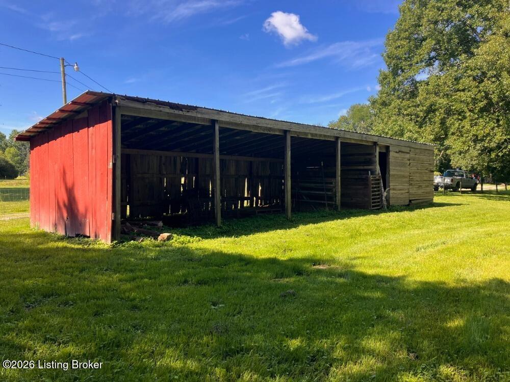 741 Raymond Rd