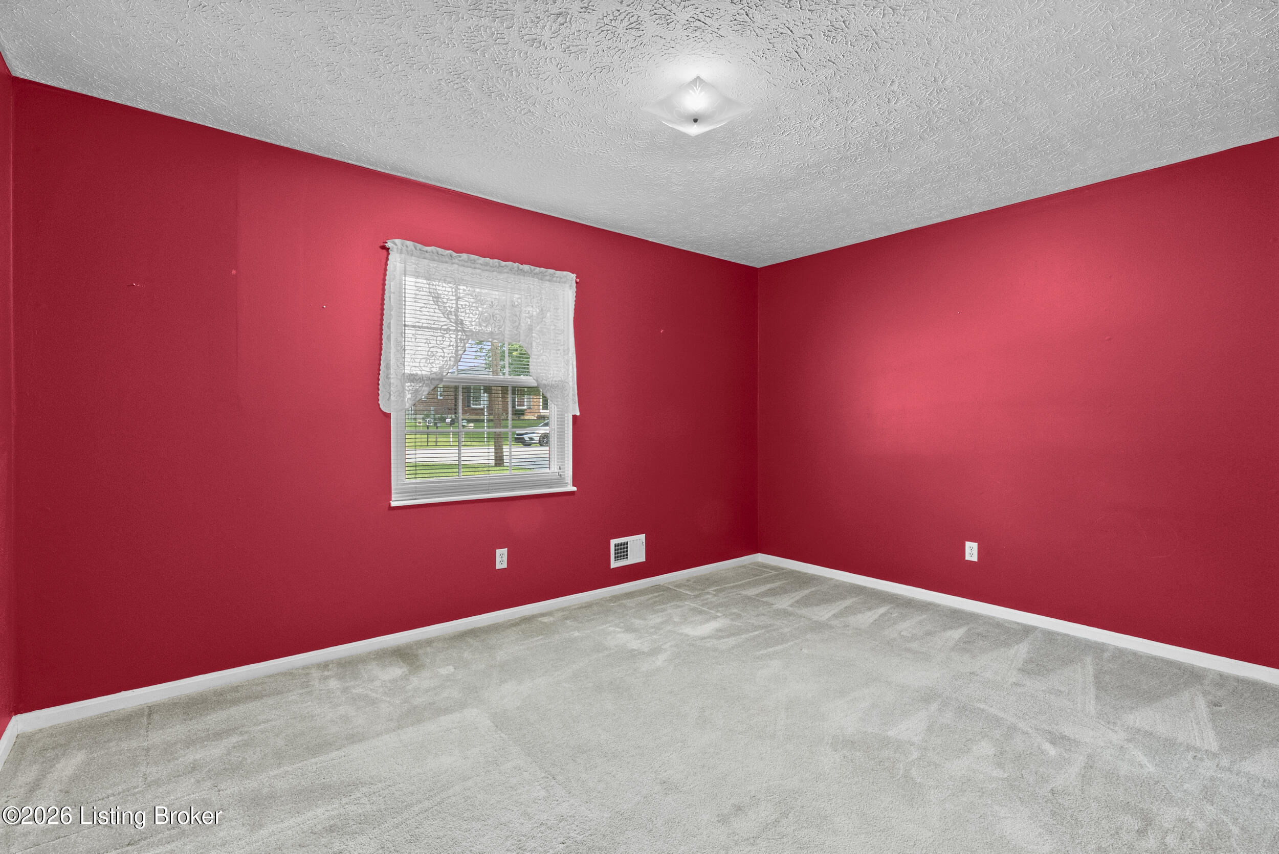 3902 Iron Horse Way