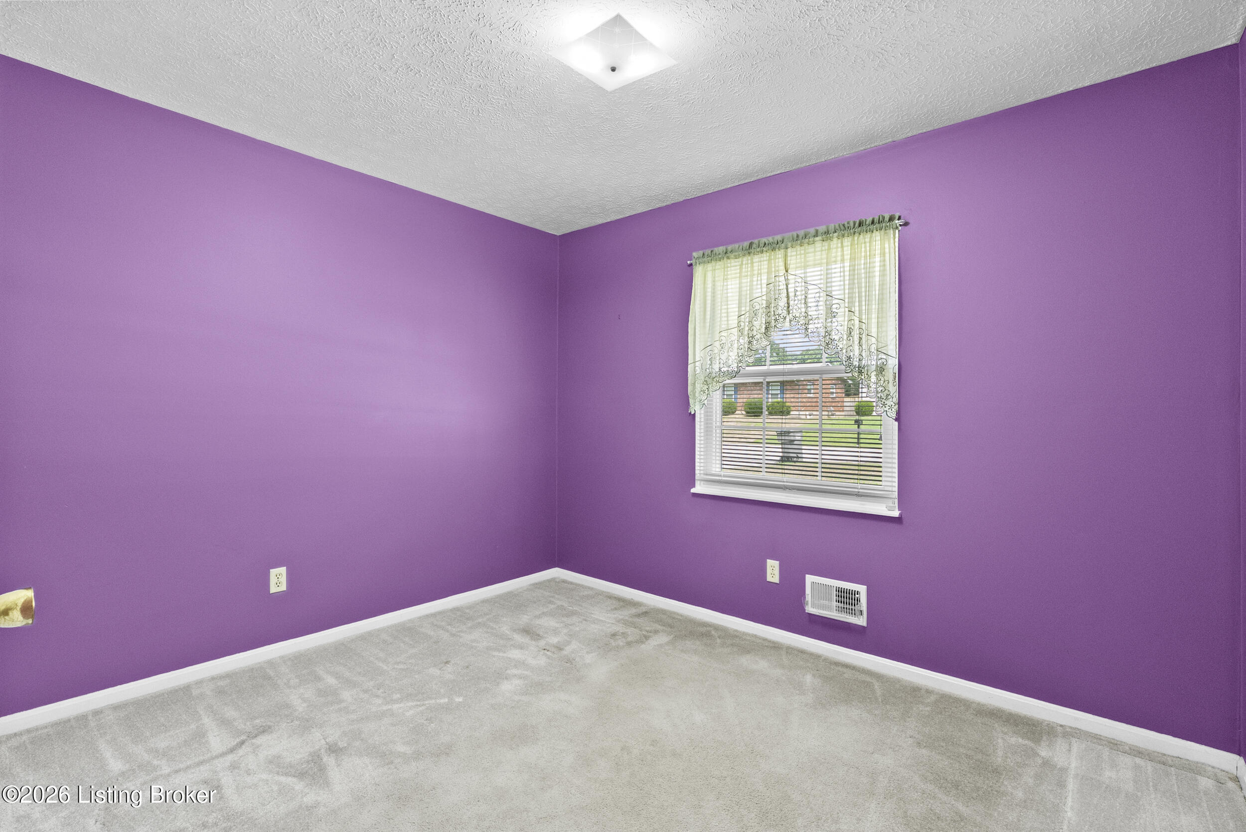 3902 Iron Horse Way