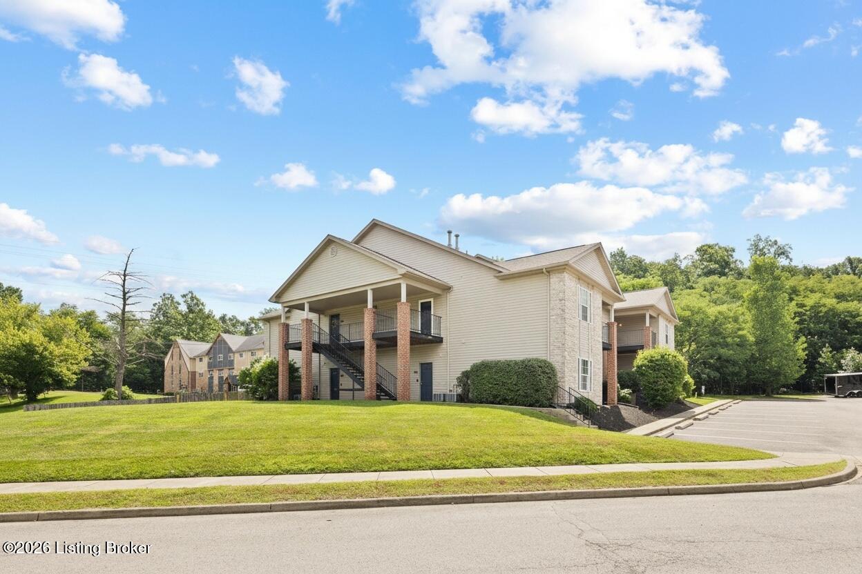 7300 Saint Andrews Woods Cir 203