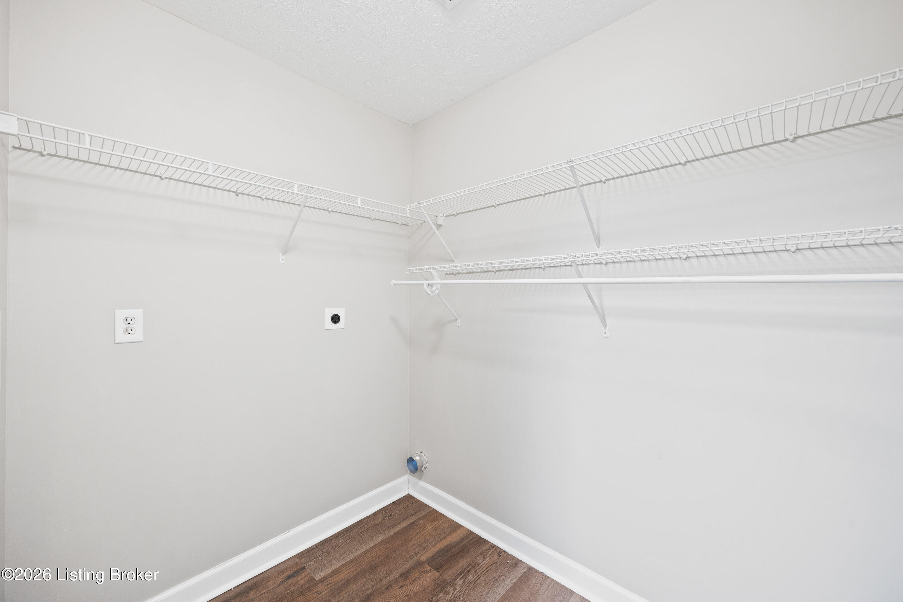 7300 Saint Andrews Woods Cir 203