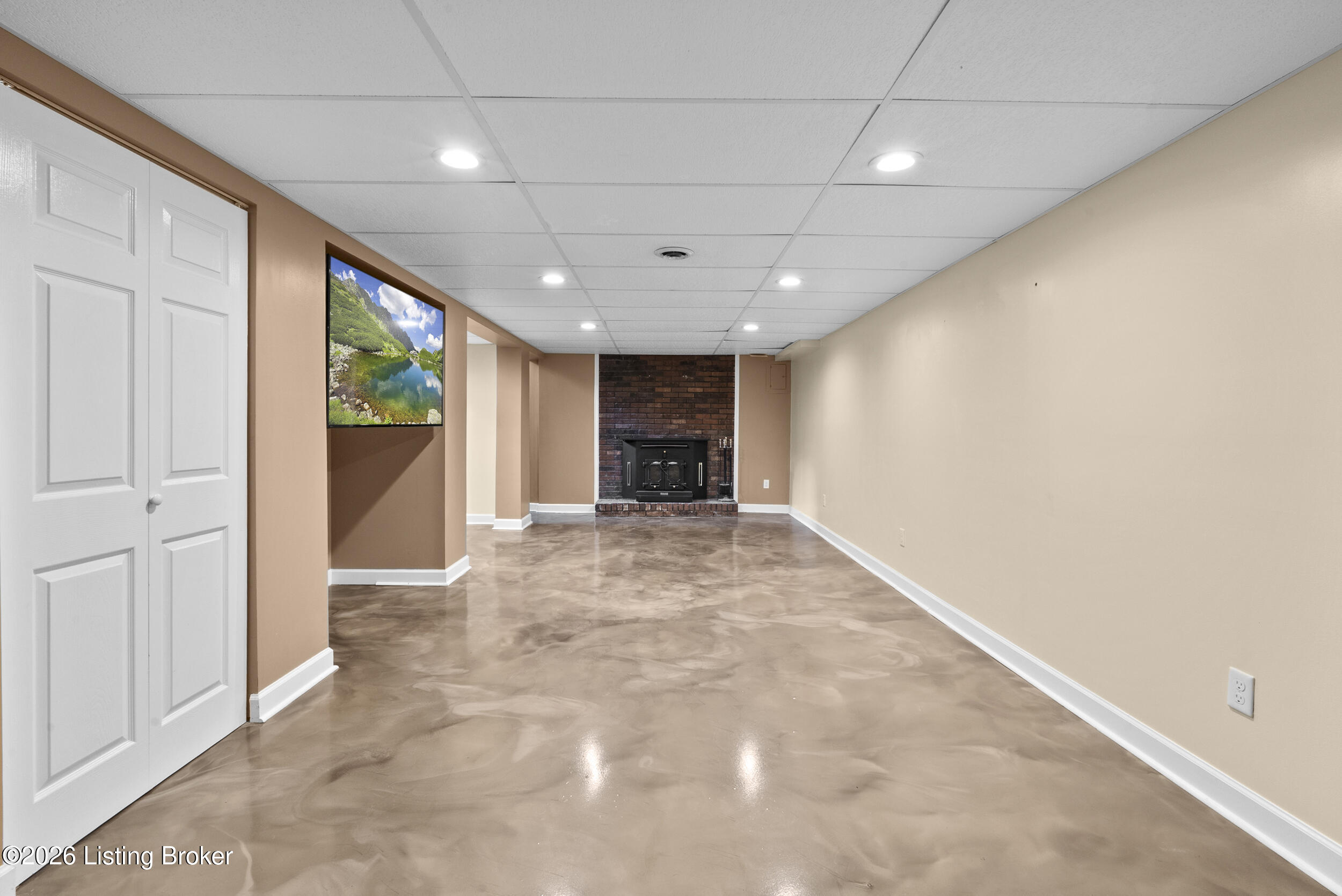 2507 Mavis Ct