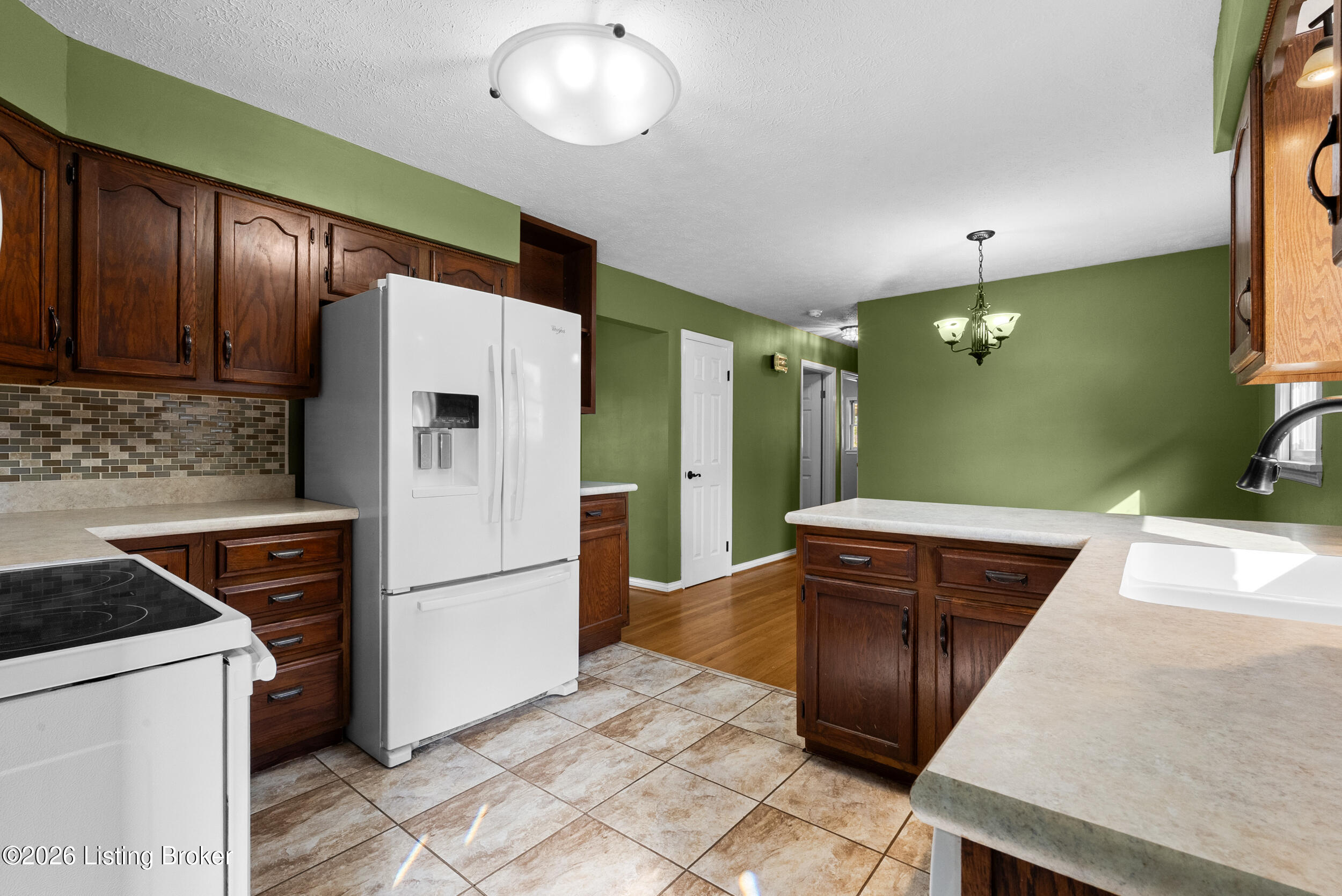 2507 Mavis Ct
