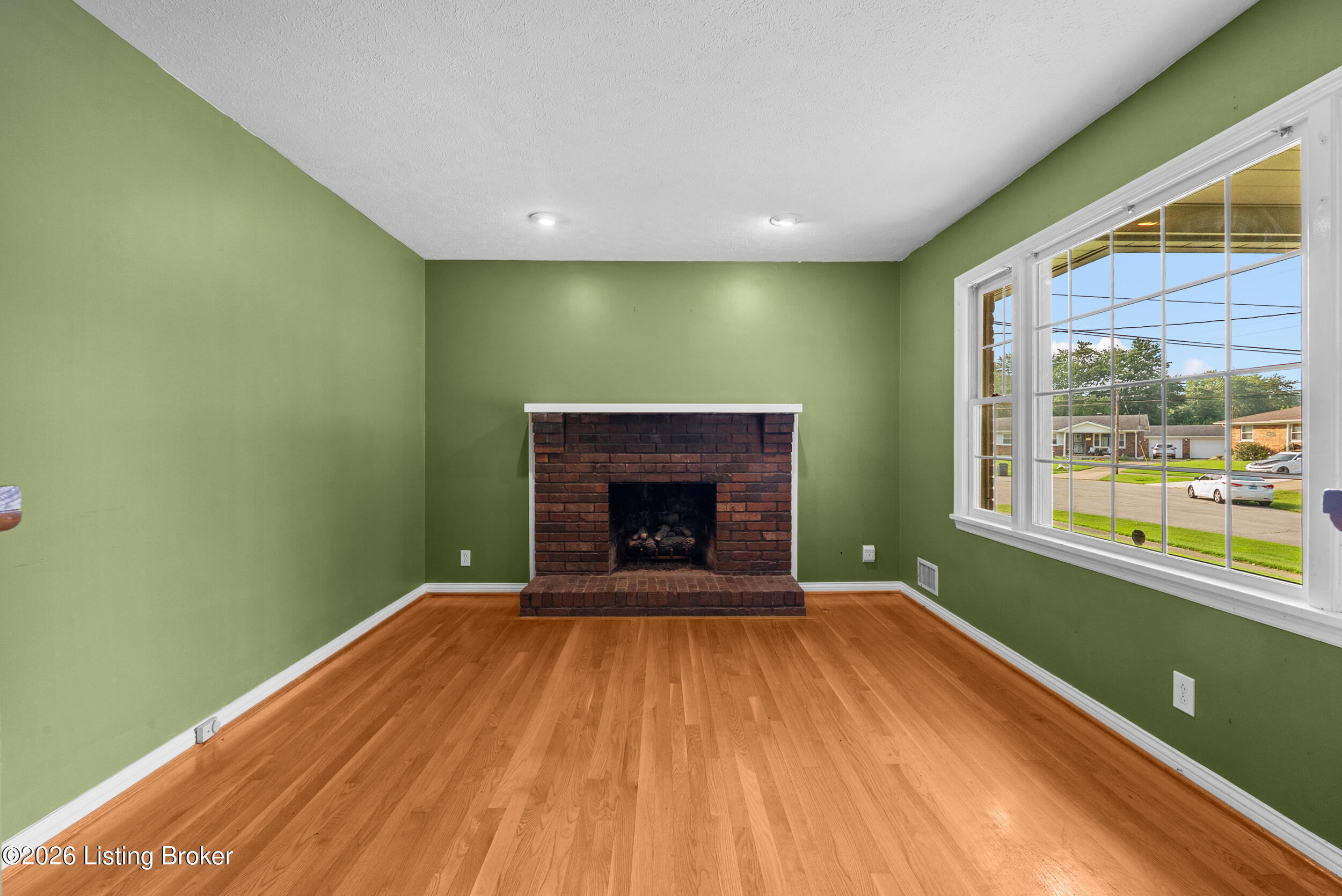 2507 Mavis Ct