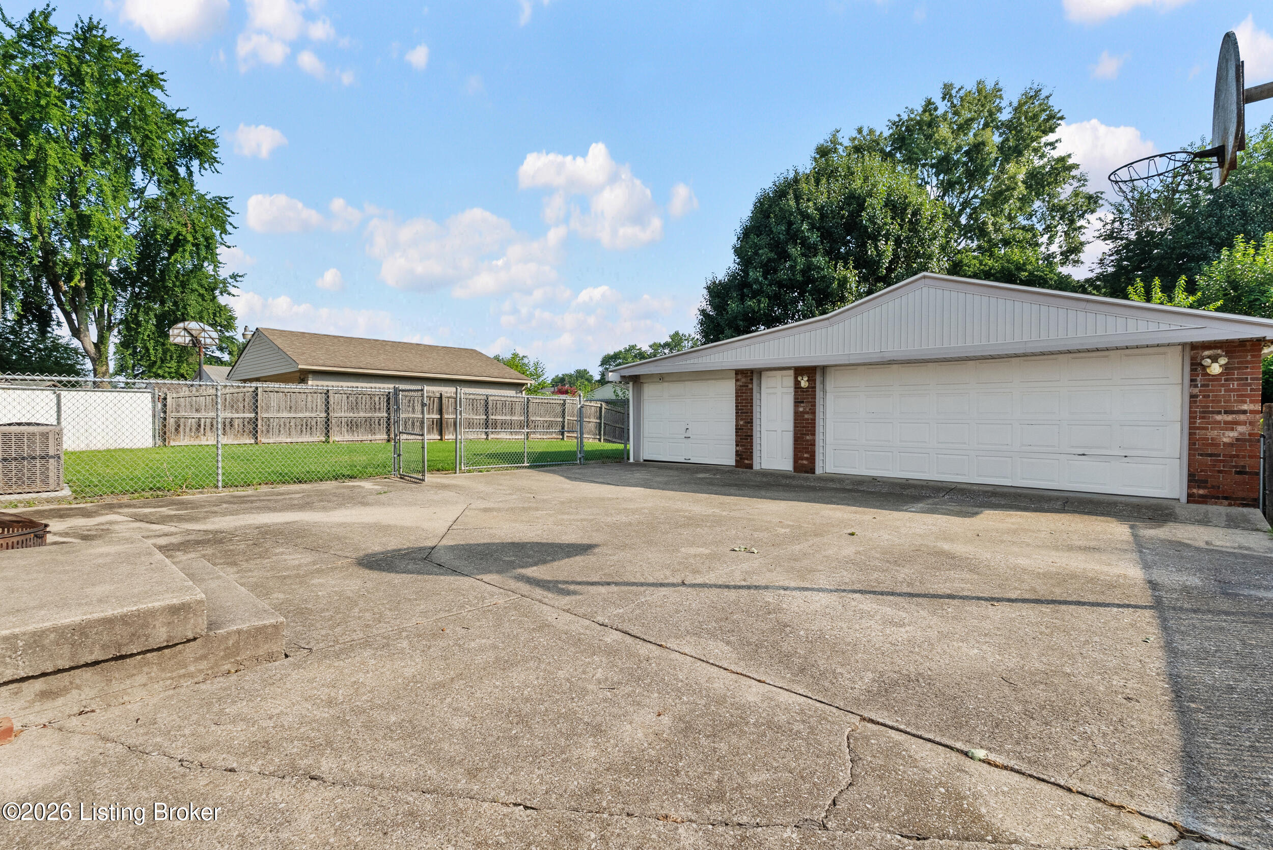 2507 Mavis Ct