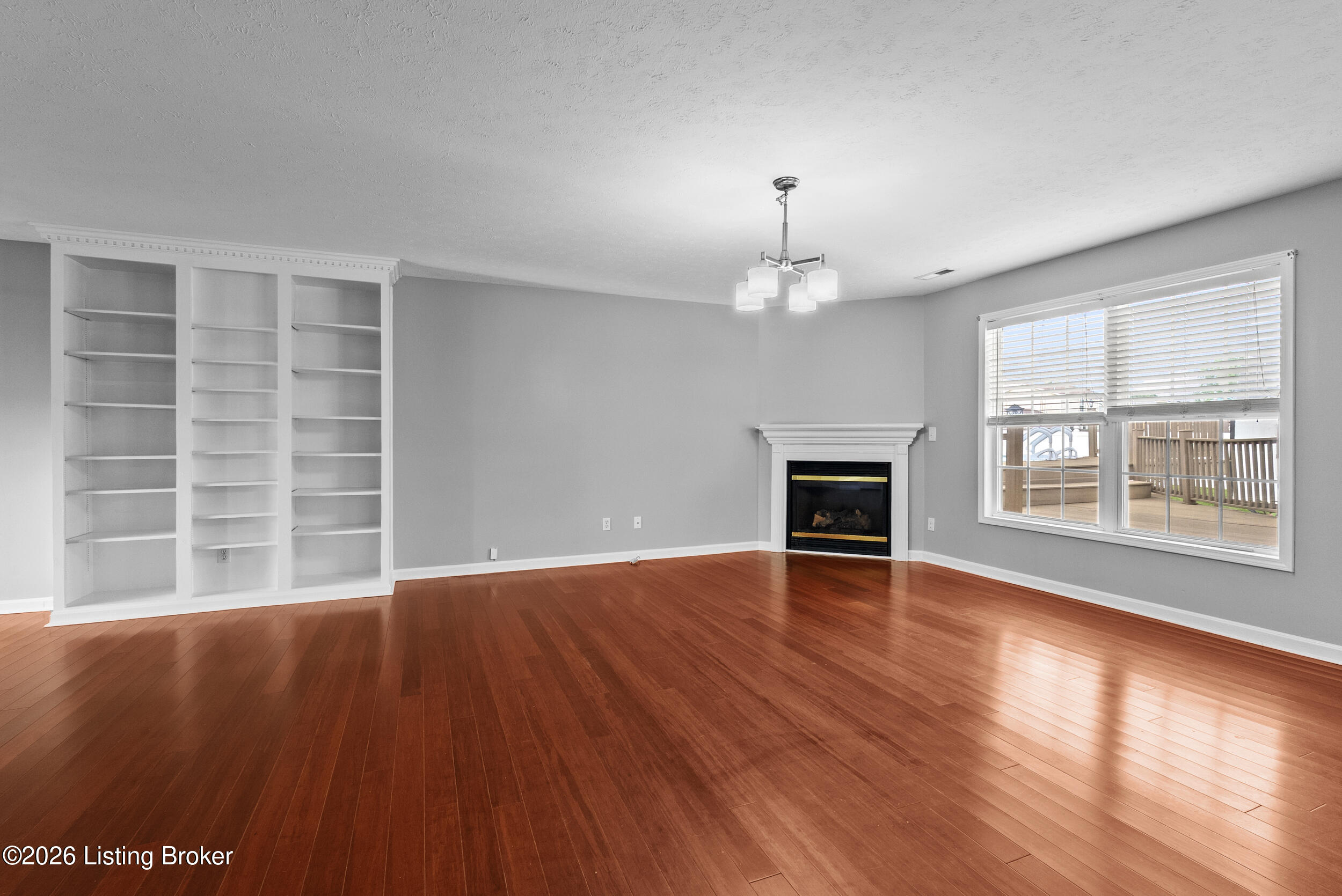 235 Helmwood Cir