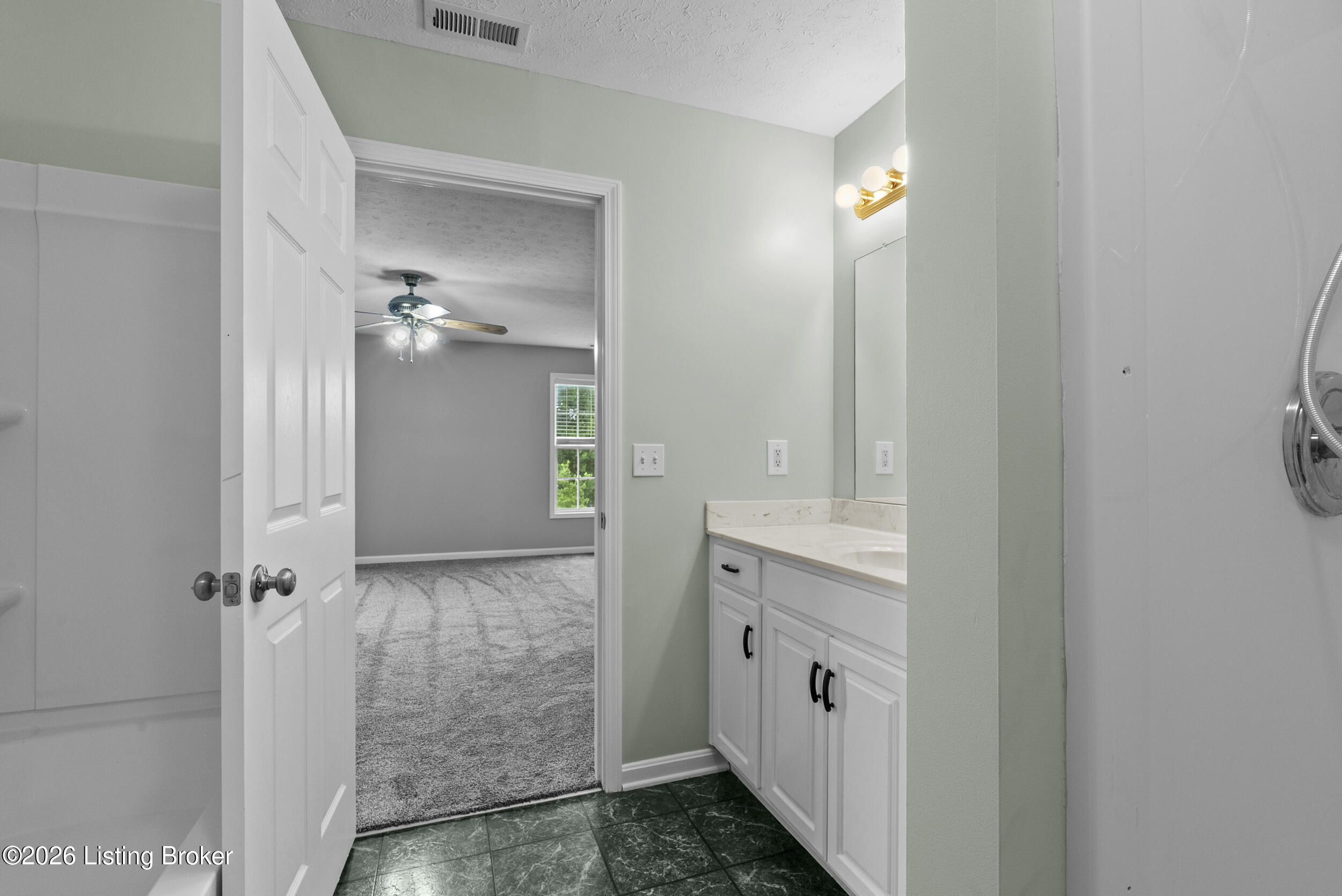 235 Helmwood Cir