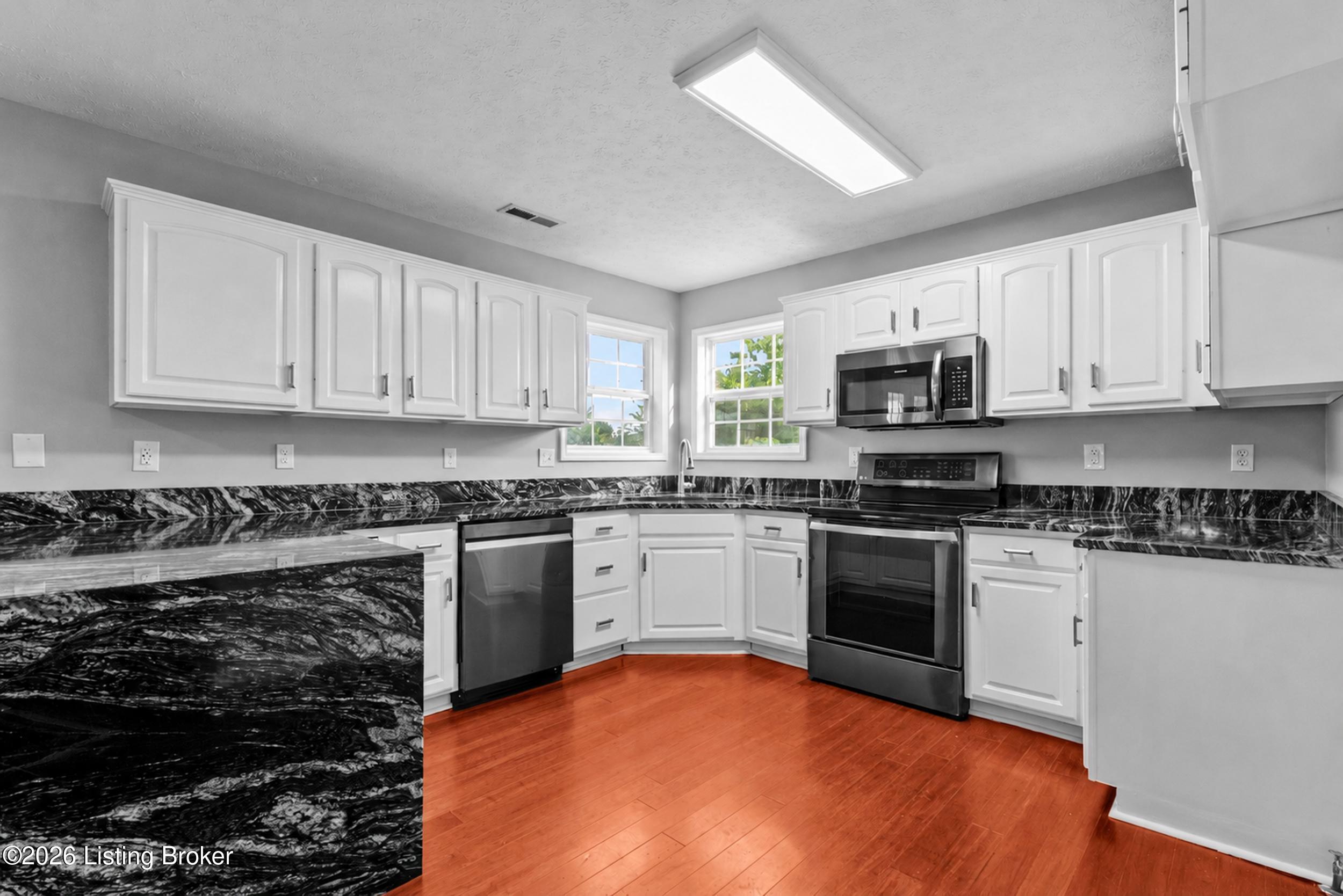 235 Helmwood Cir