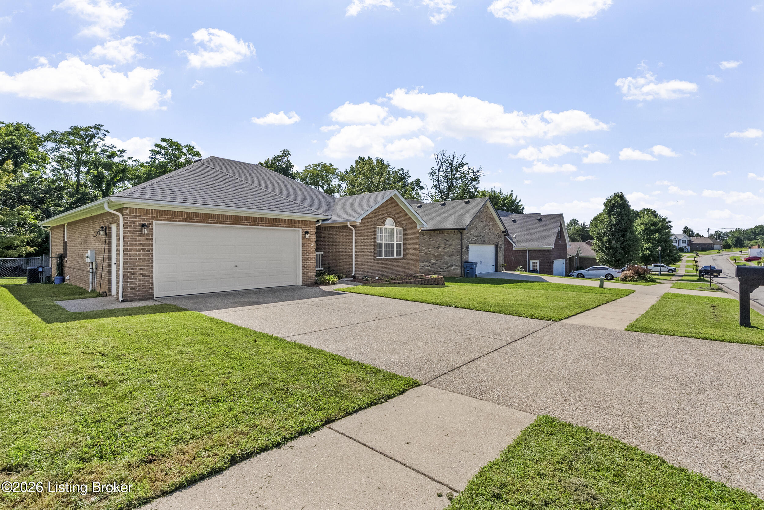 231 River Edge Dr