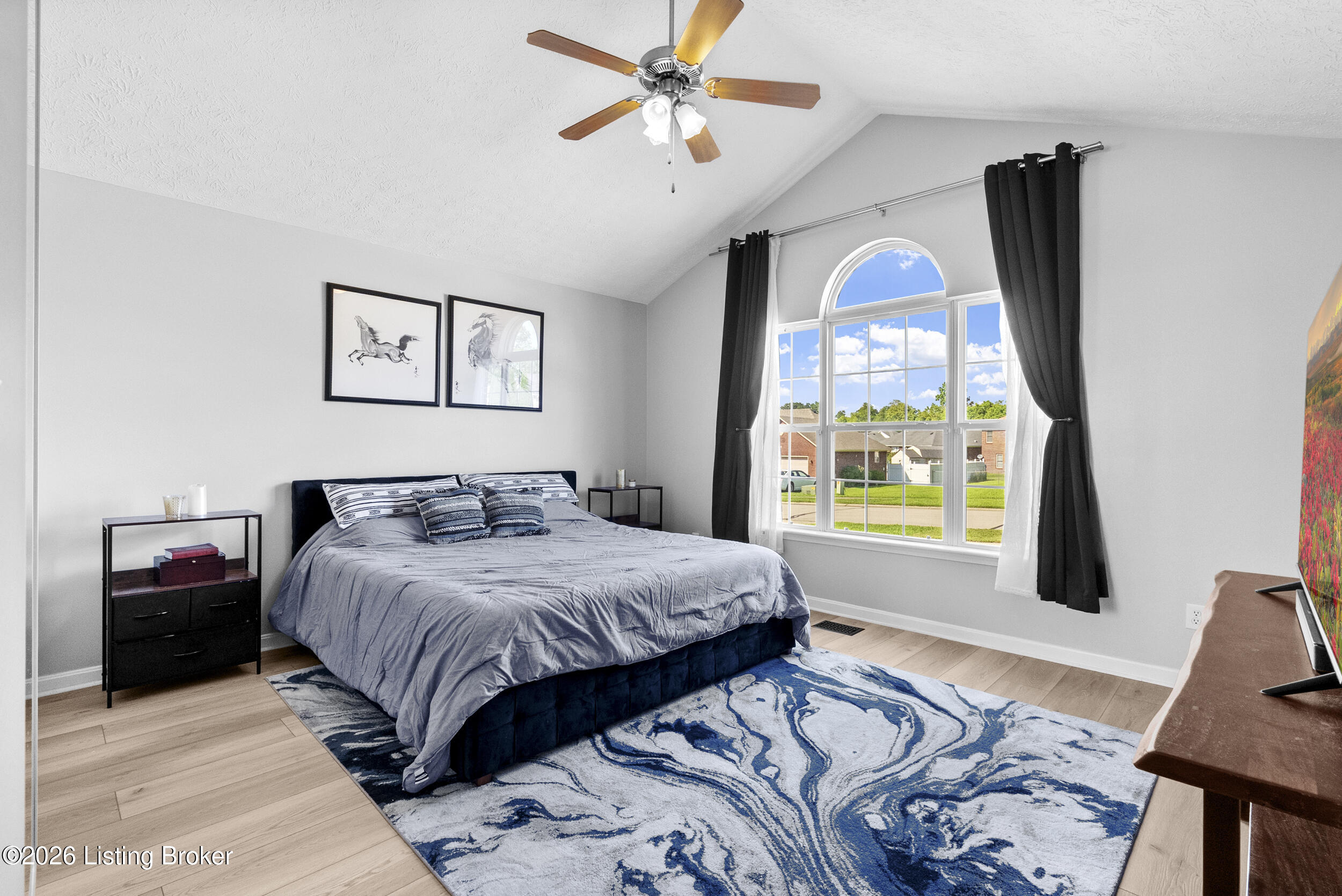 231 River Edge Dr