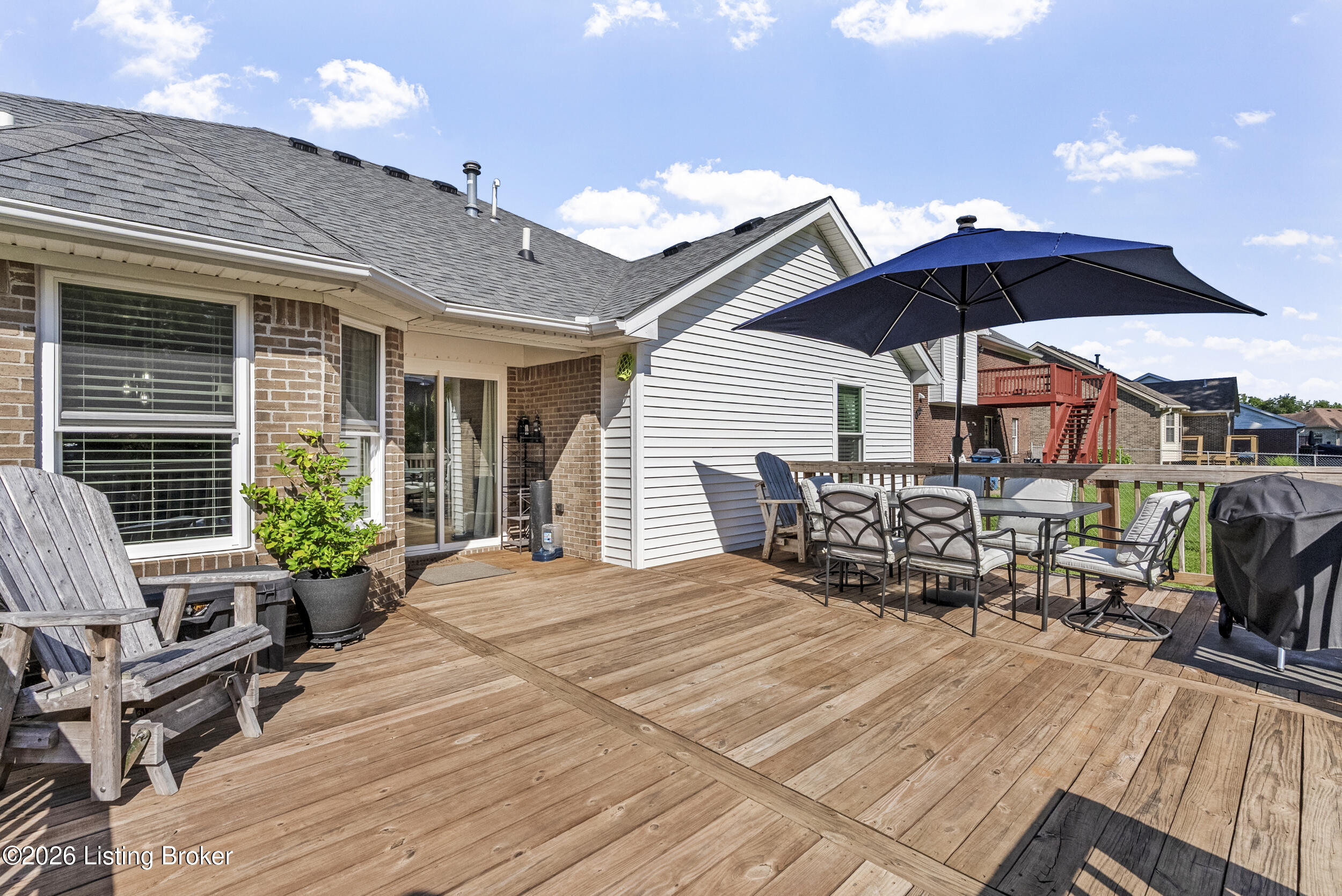 231 River Edge Dr