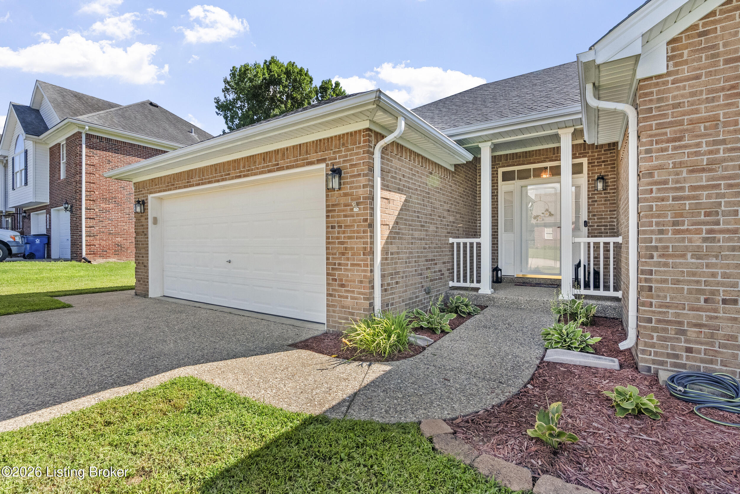 231 River Edge Dr