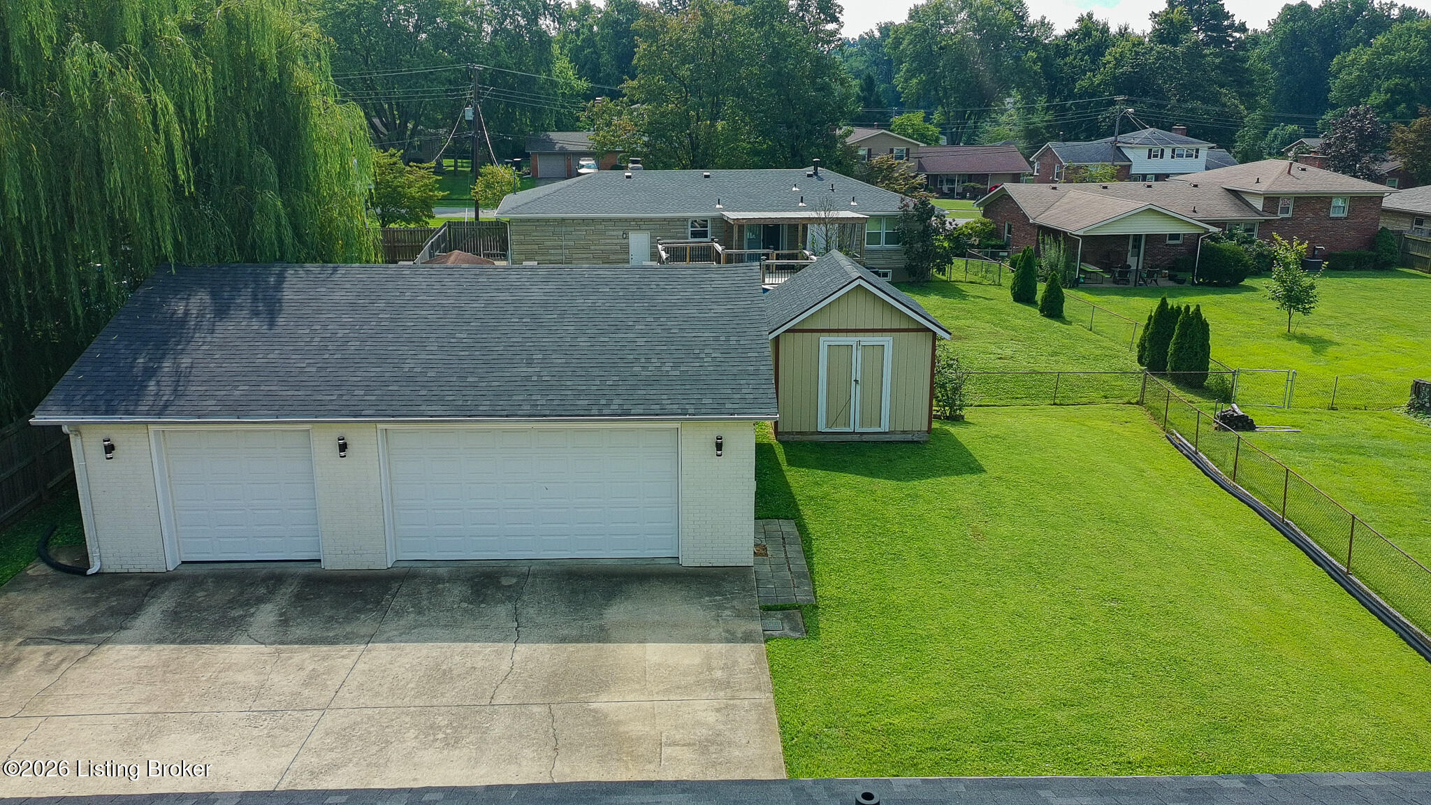 9009 Annlou Dr
