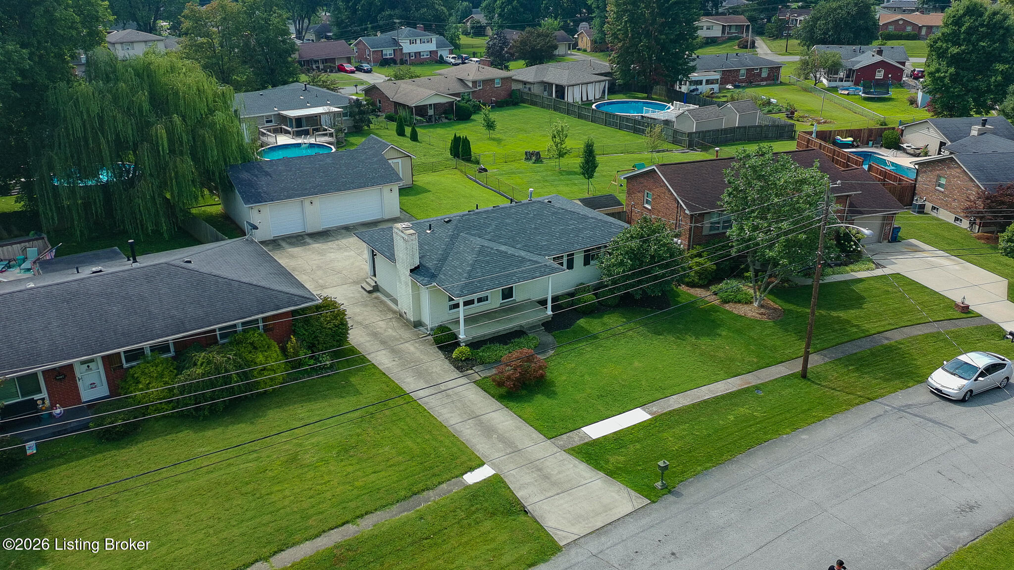9009 Annlou Dr