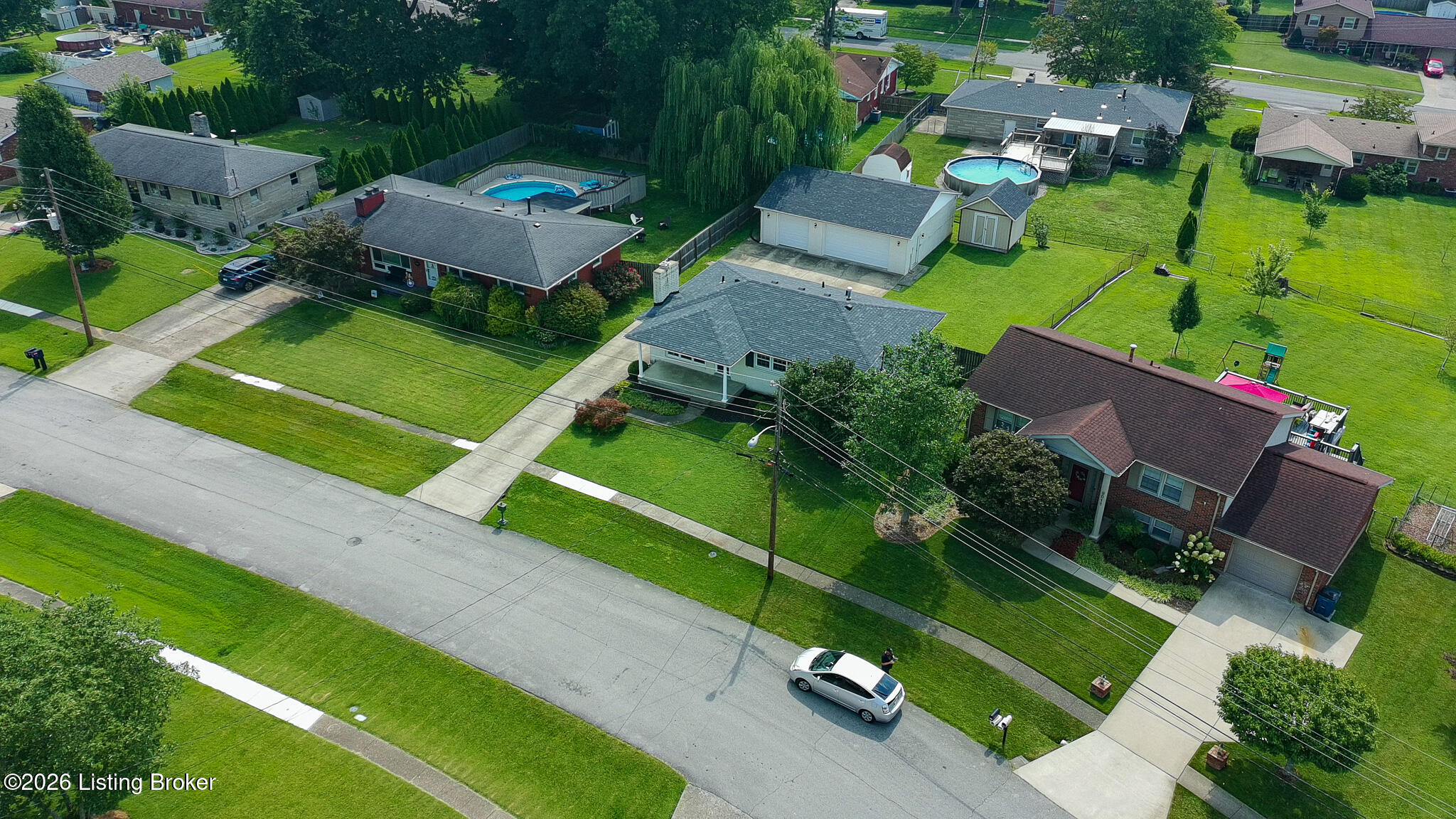 9009 Annlou Dr