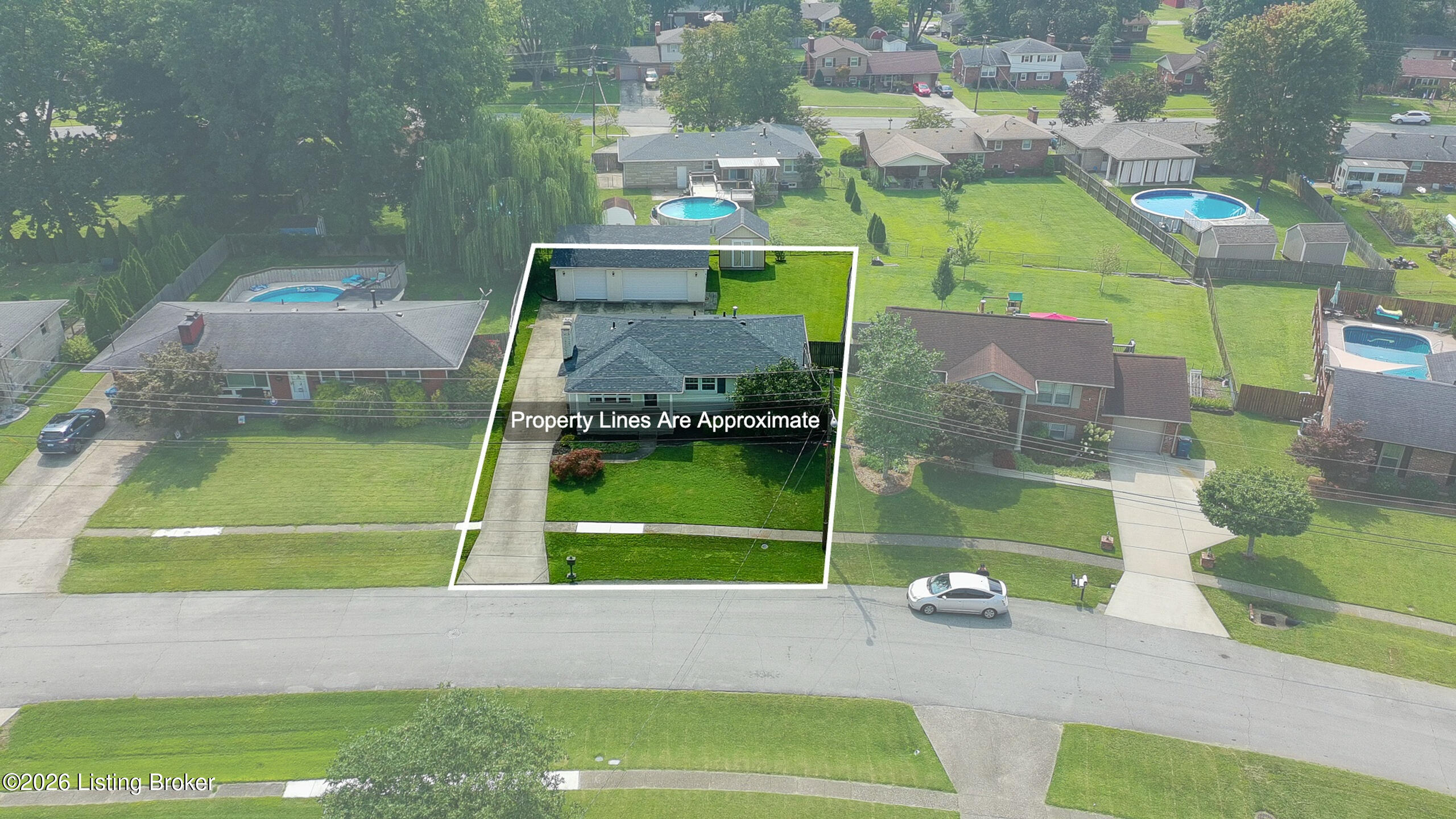 9009 Annlou Dr