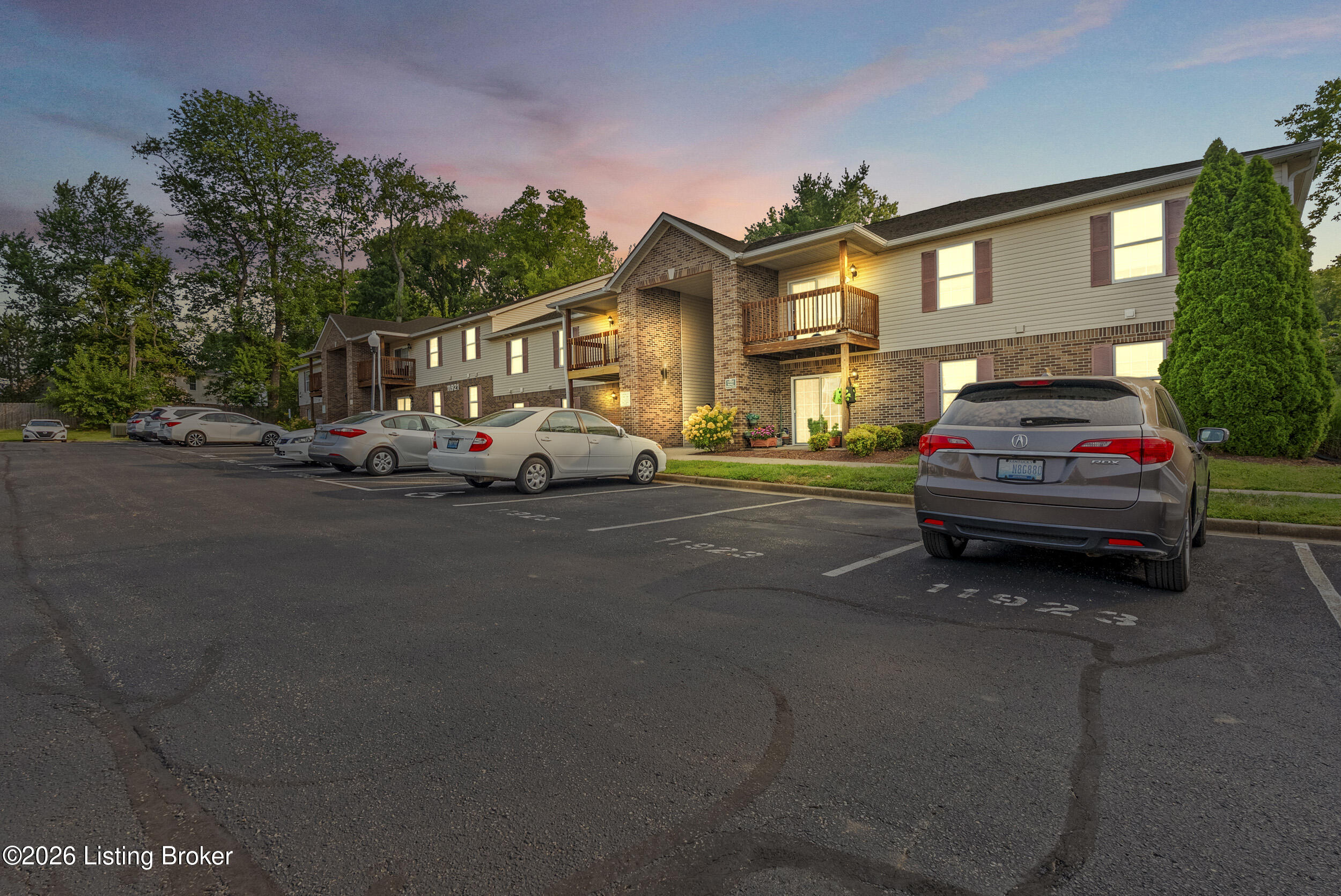 11923 N Tazwell Dr APT 1