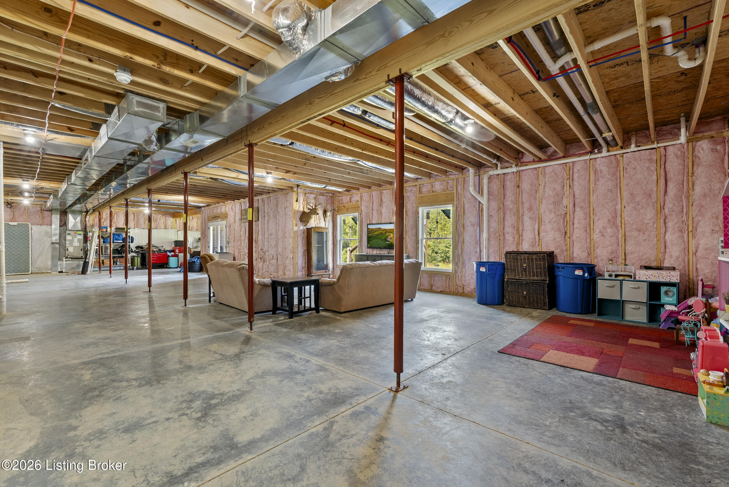 99 Roosevelt Ct