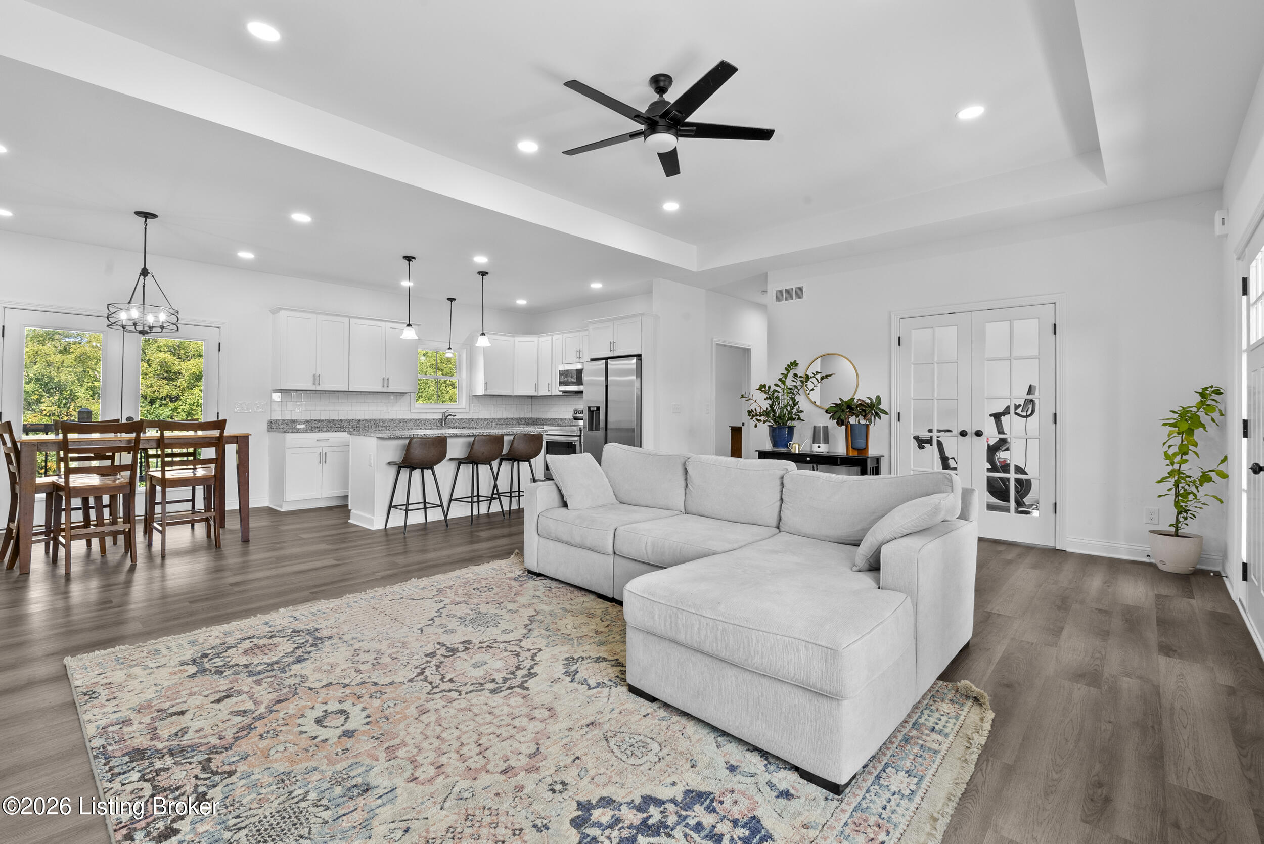 99 Roosevelt Ct