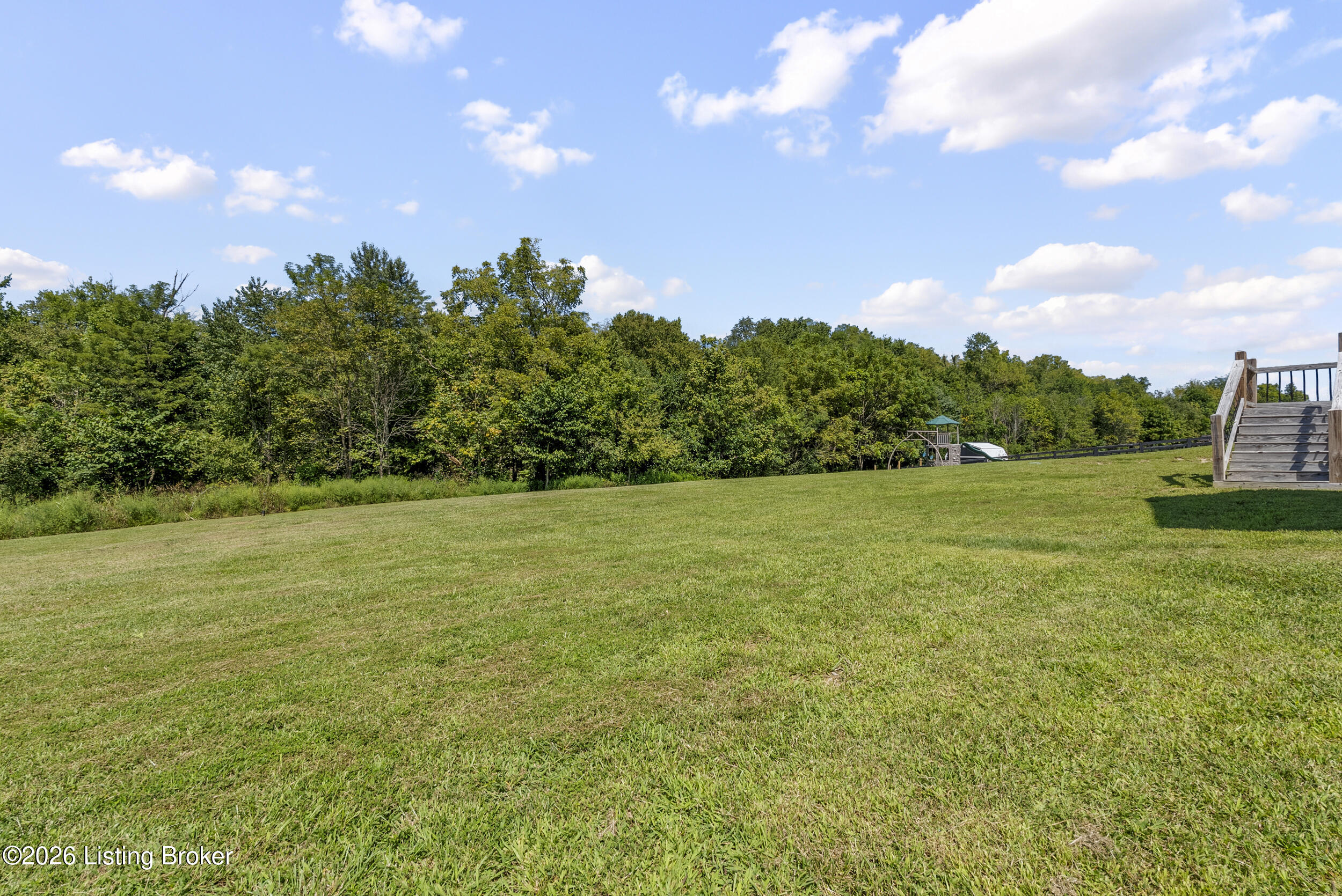 99 Roosevelt Ct