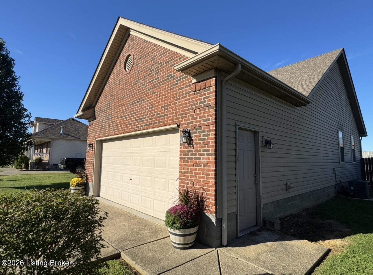 775 Oak Grove Blvd
